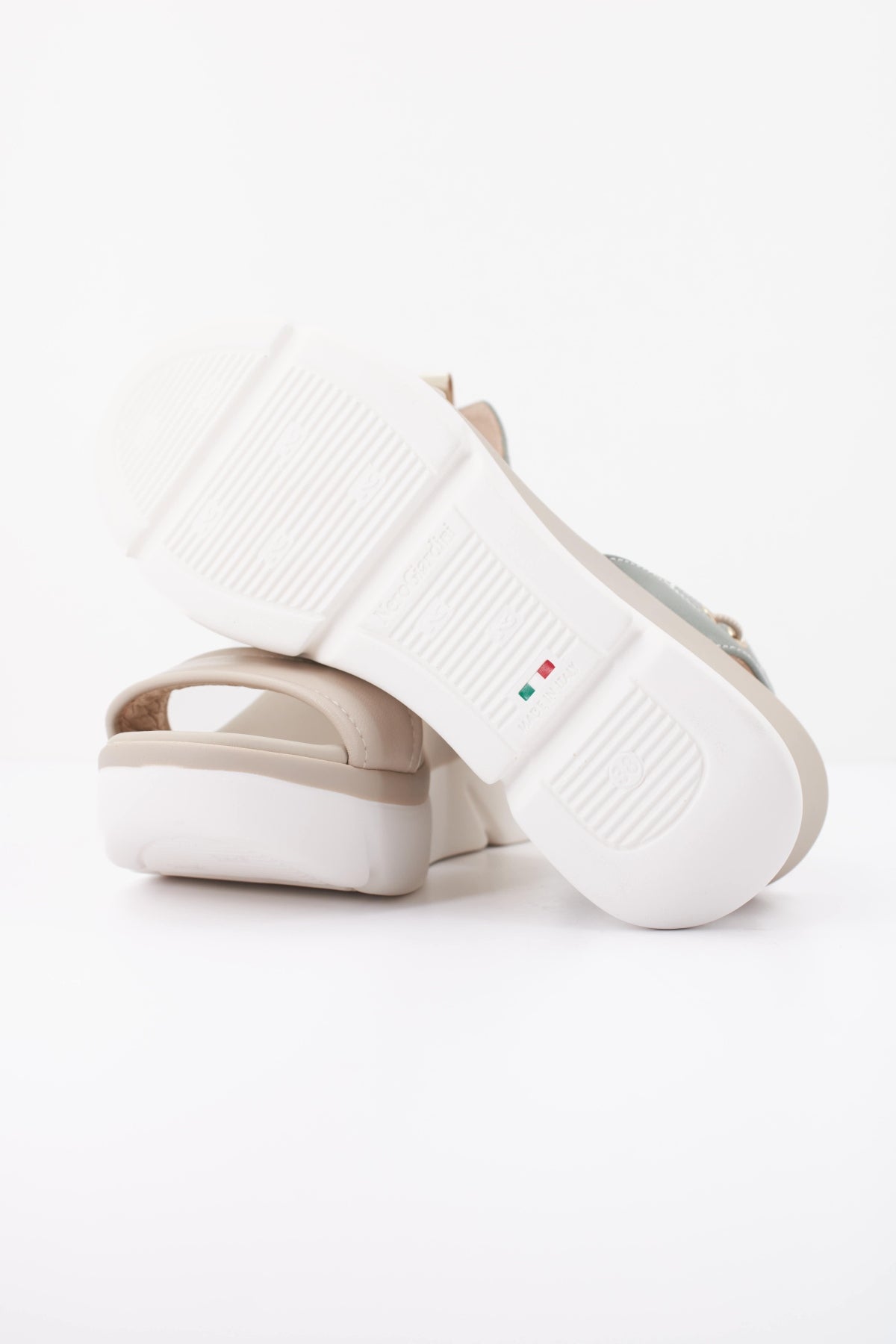 NERO GIARDINI NAPPA en color BEIS (5)