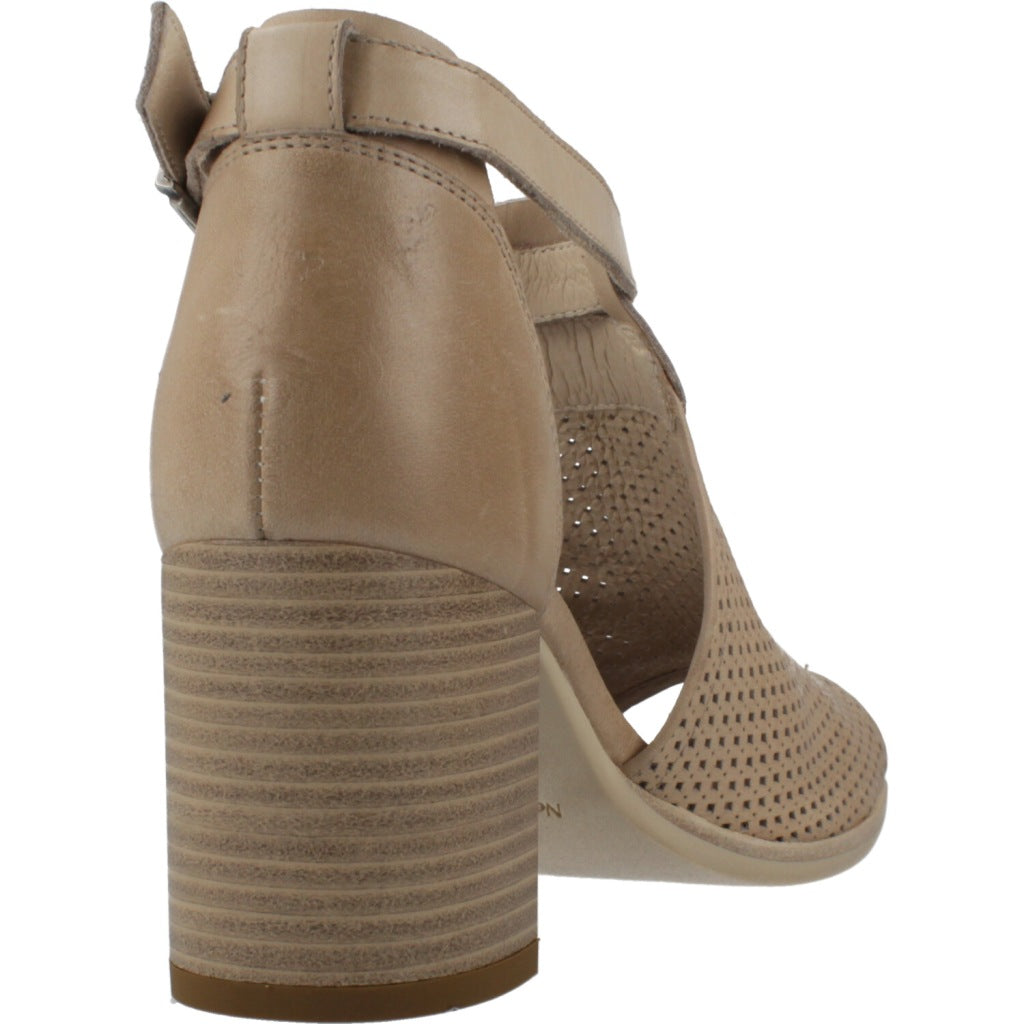 NERO GIARDINI ED en color MARRON CLARO (3)