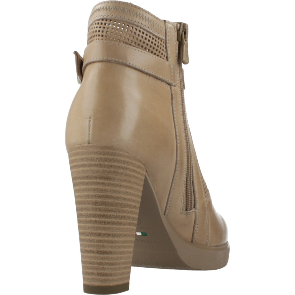 NERO GIARDINI ED en color MARRON CLARO (3)