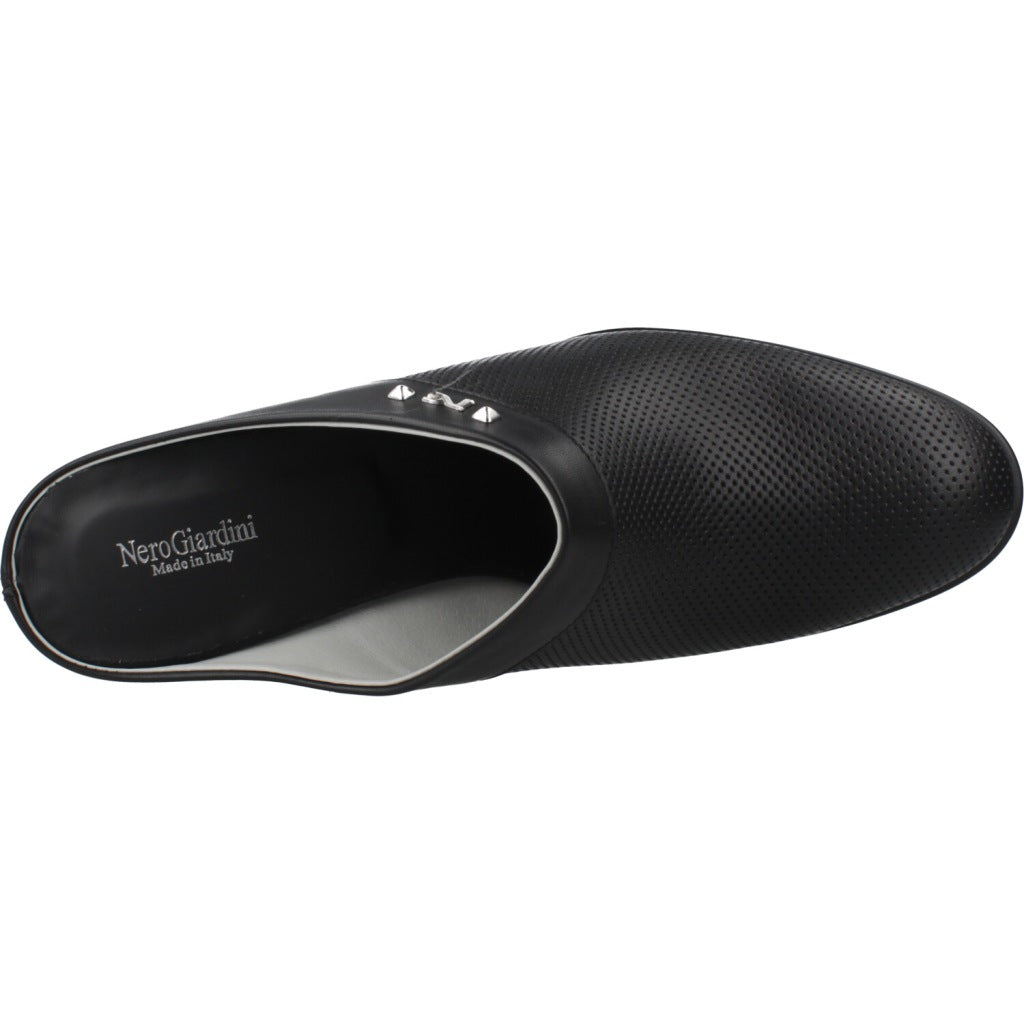 NERO GIARDINI ED en color NEGRO (7)