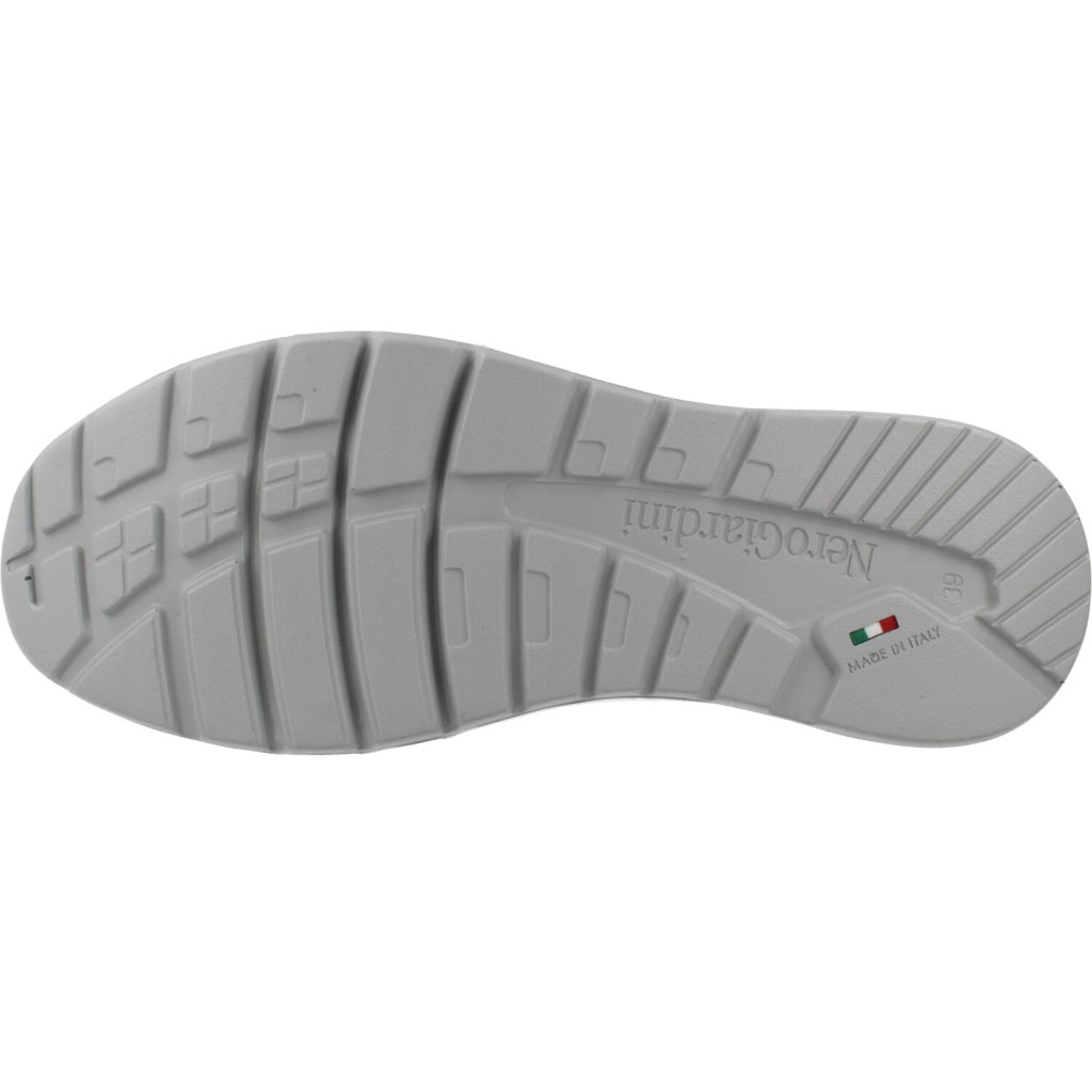 NERO GIARDINI ED en color BLANCO (6)