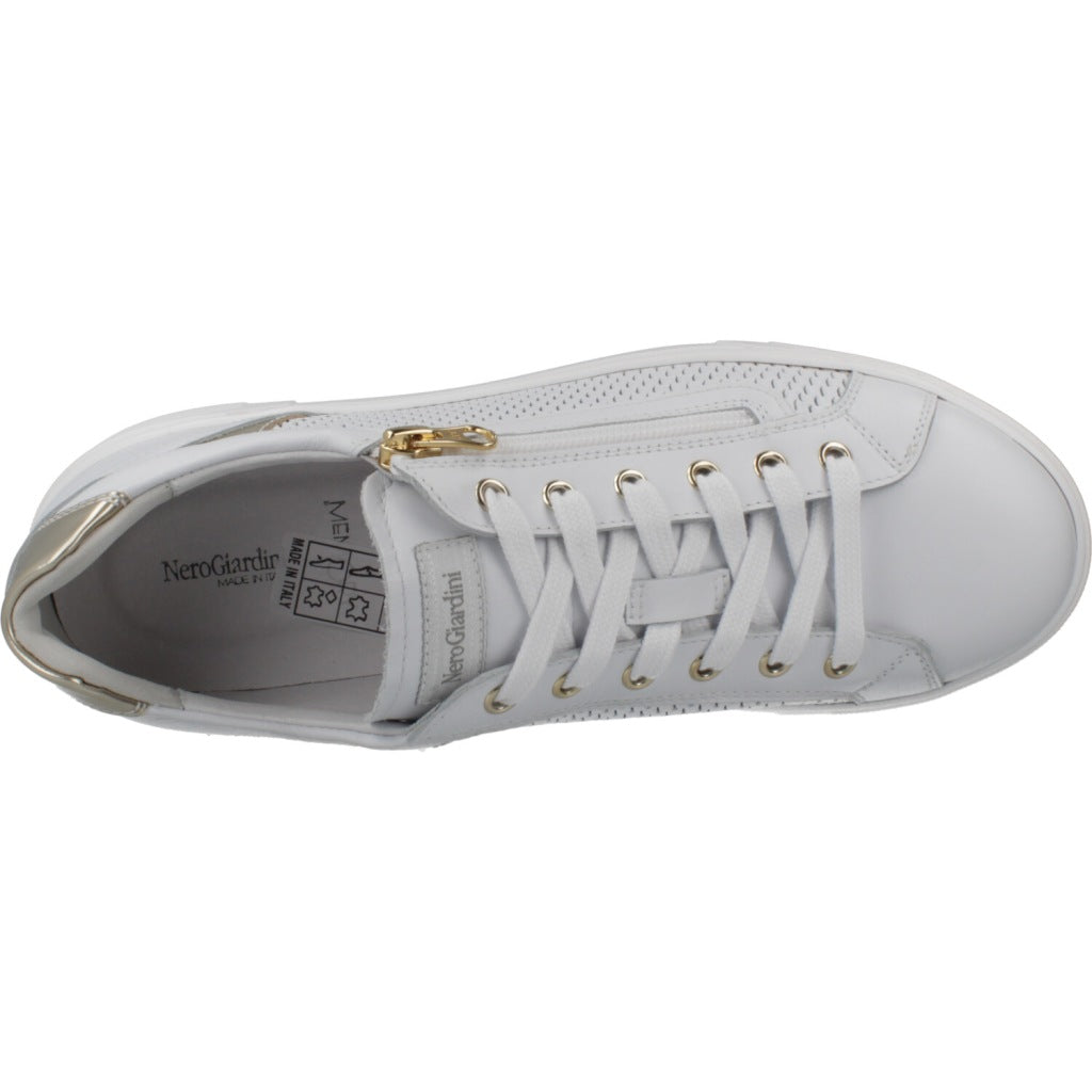 NERO GIARDINI ED en color BLANCO (7)