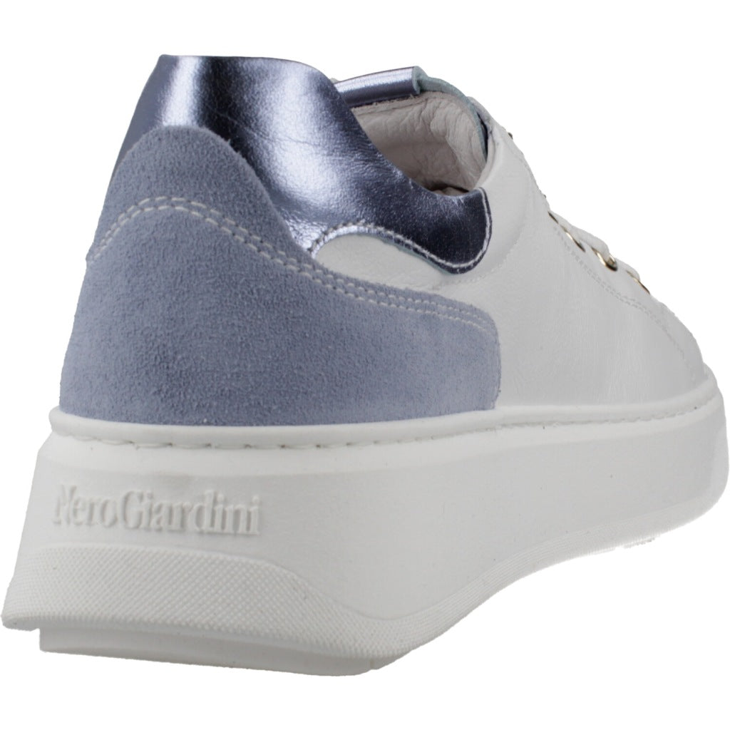 NERO GIARDINI ED en color BLANCO (3)