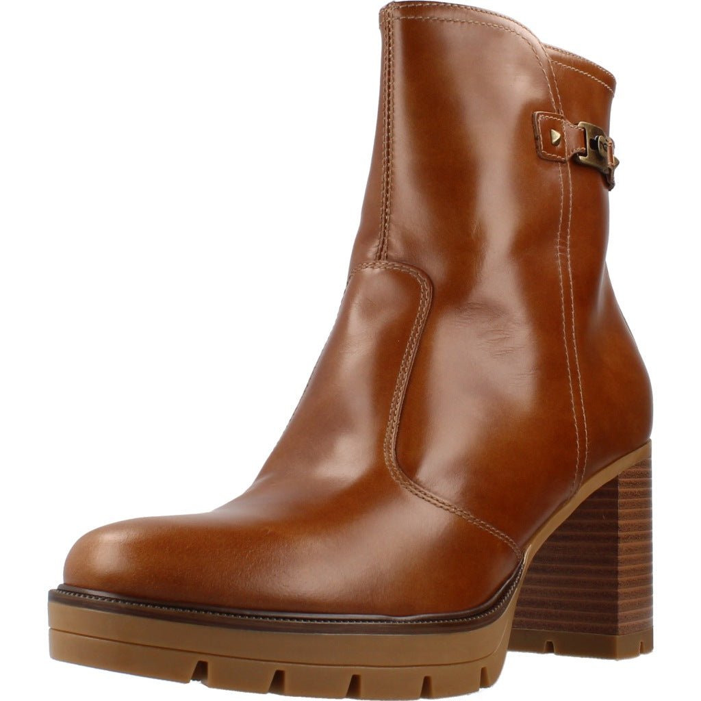 NERO GIARDINI ID en color MARRON CLARO (1)
