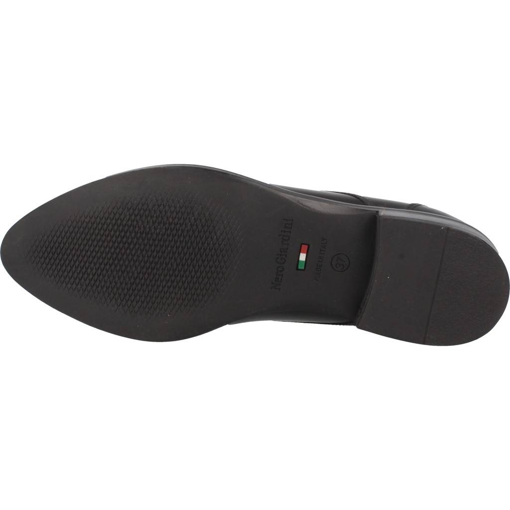 NERO GIARDINI AD en color BURDEOS (7)