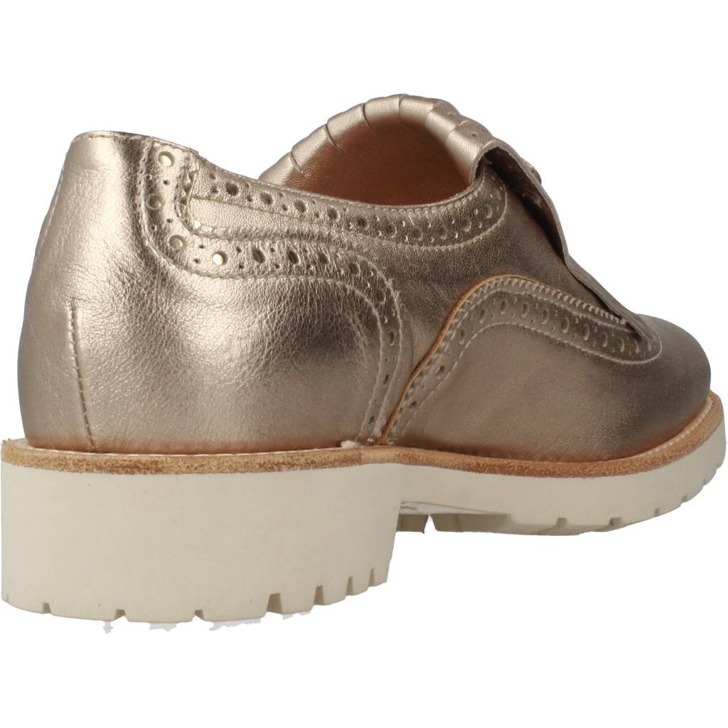 NERO GIARDINI PD en color ORO (3)