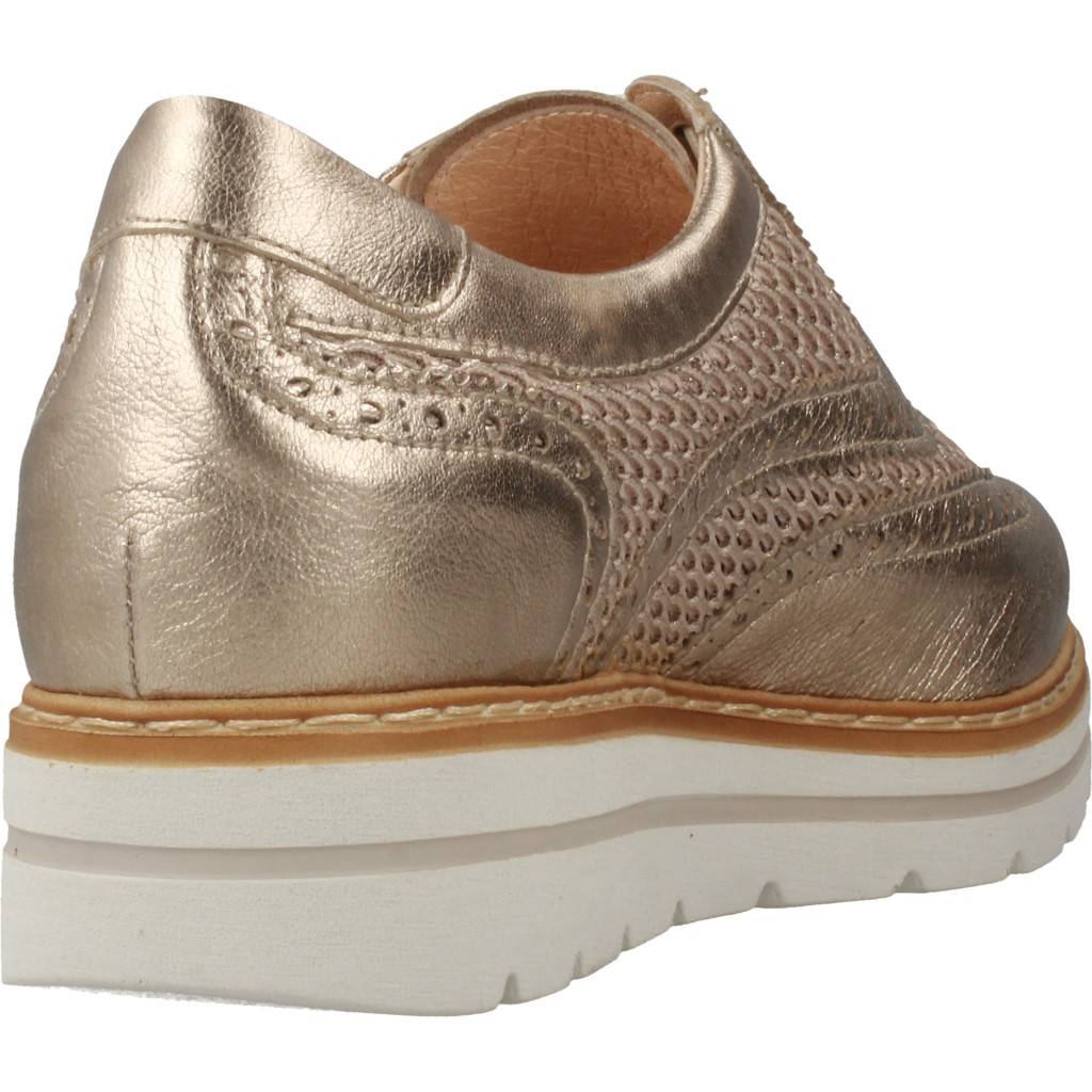NERO GIARDINI PD en color ORO (3)