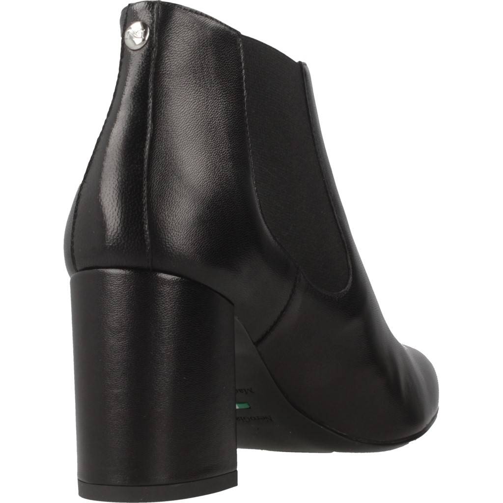 NERO GIARDINI ADE en color NEGRO (3)