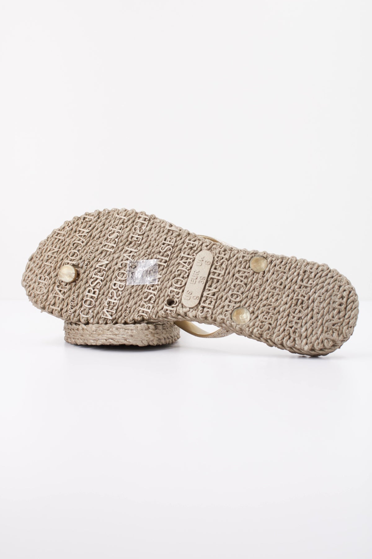 ILSE JACOBSEN CHEERFUL en color ORO (5)