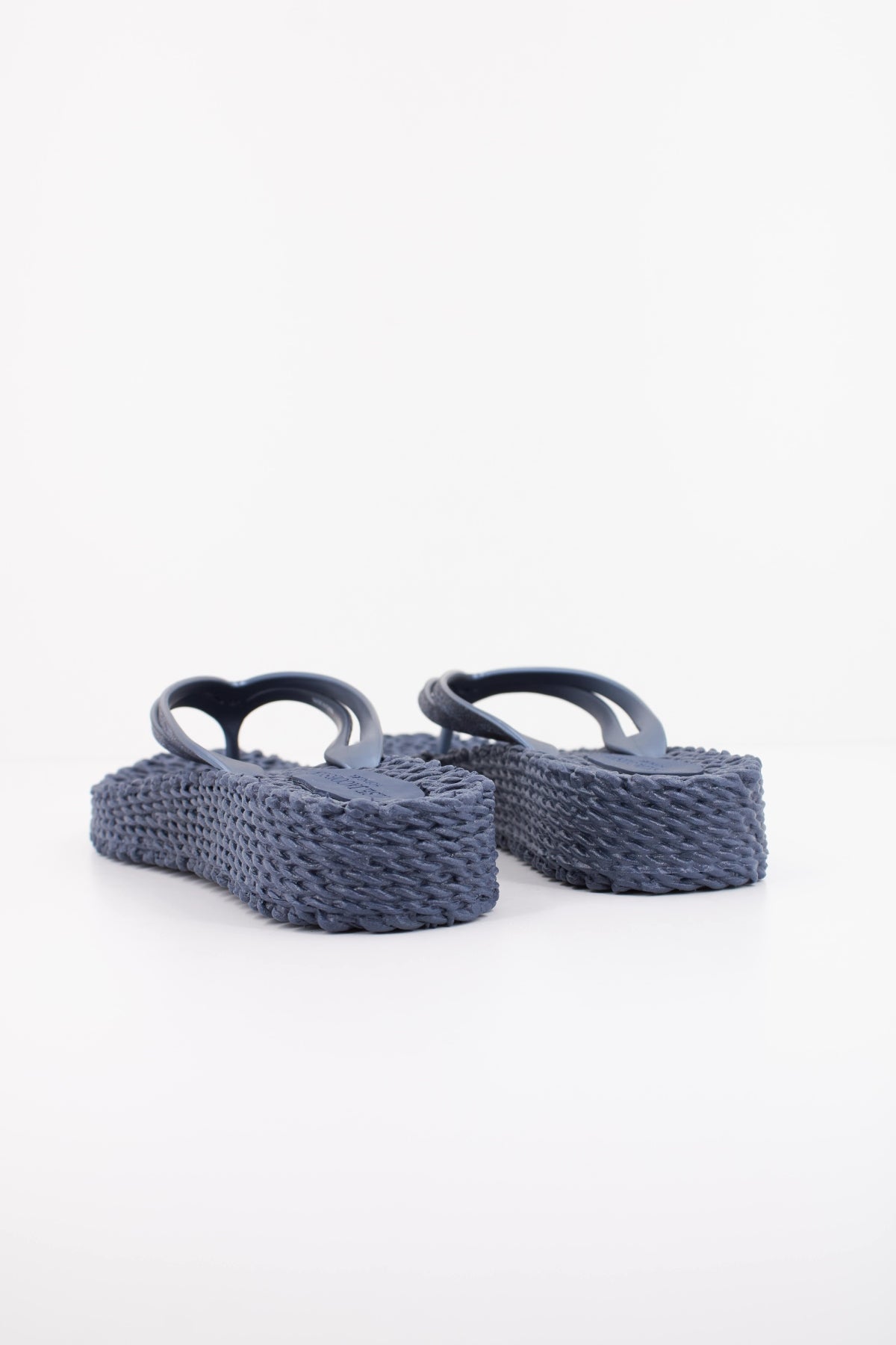 ILSE JACOBSEN CHEERFUL CHANCLA en color AZUL (4)