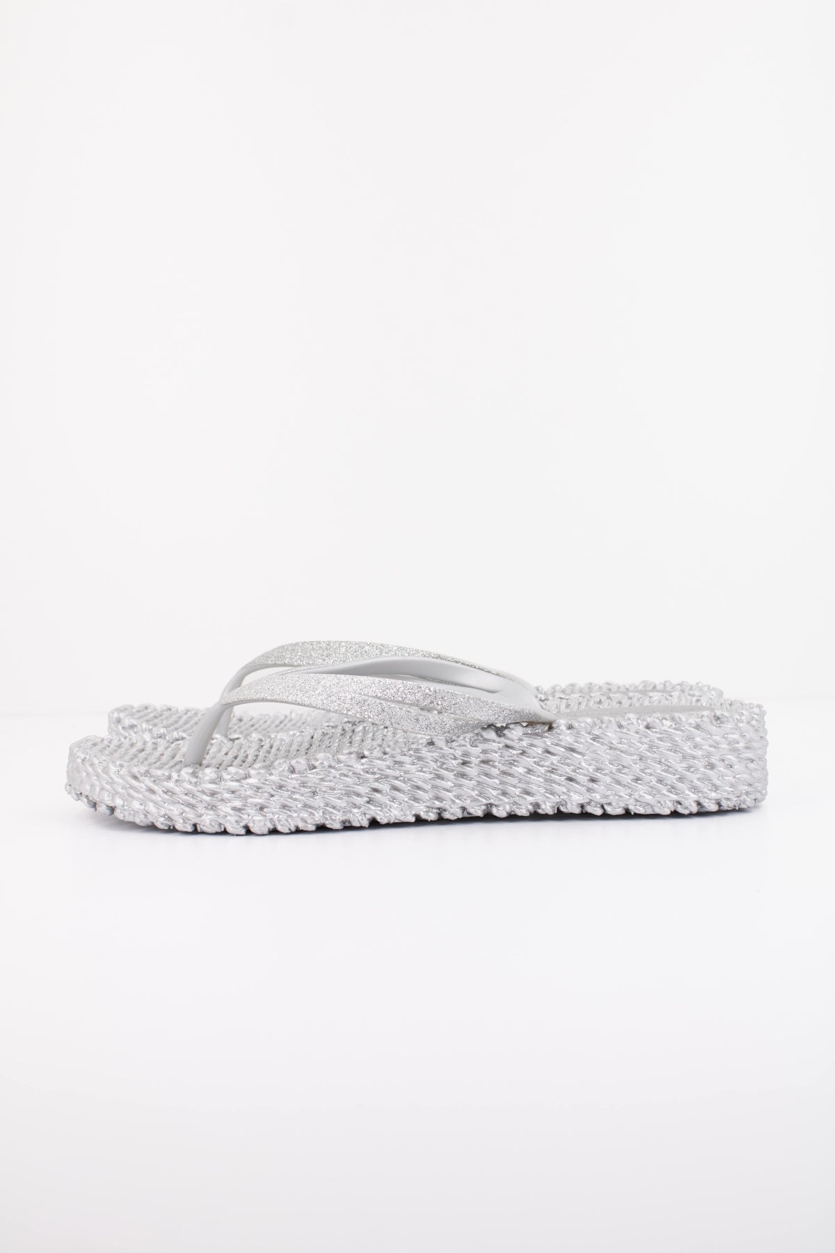 ILSE JACOBSEN CHEERFUL CHANCLA en color PLATA (1)