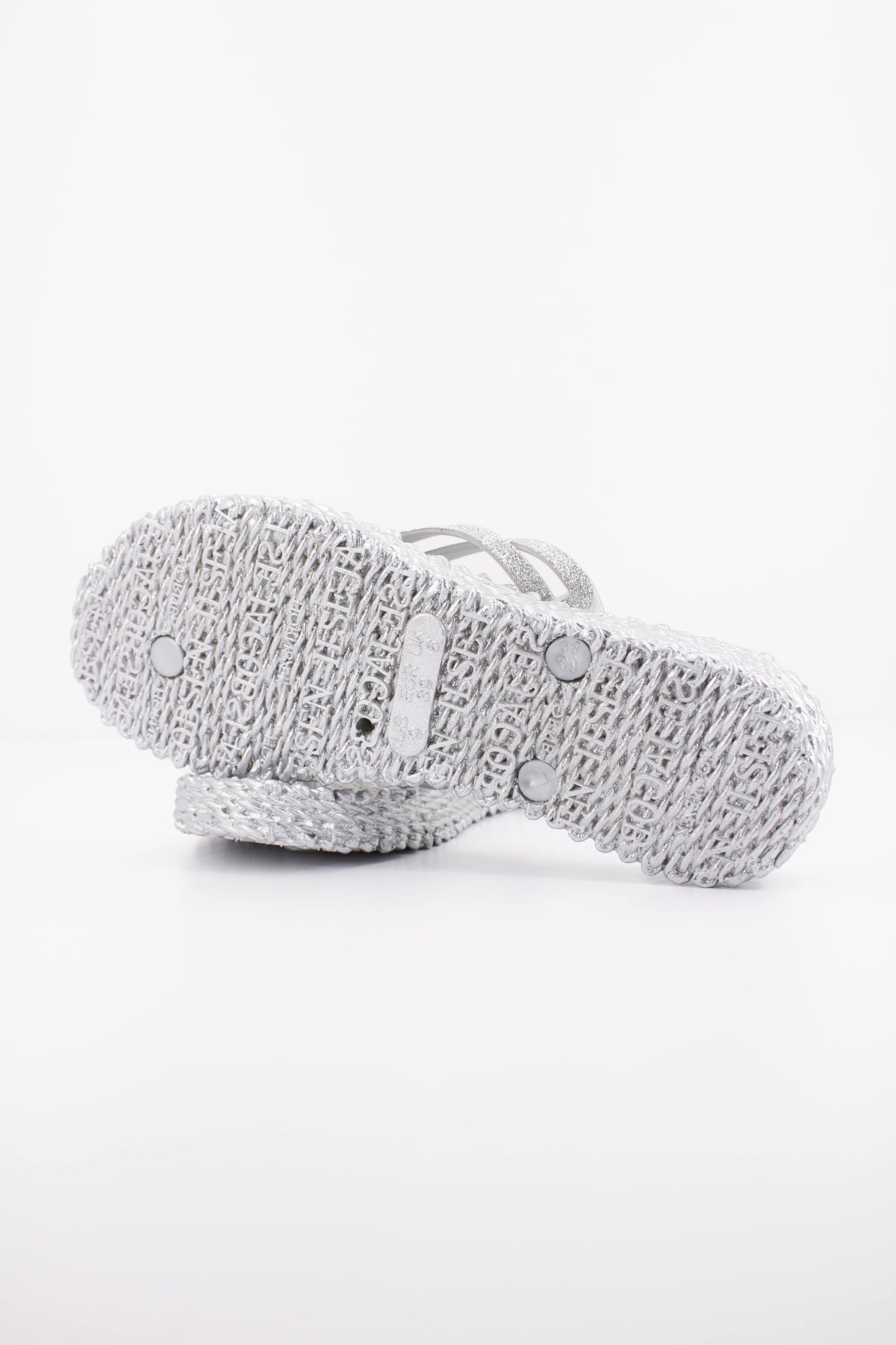 ILSE JACOBSEN CHEERFUL CHANCLA en color PLATA (5)