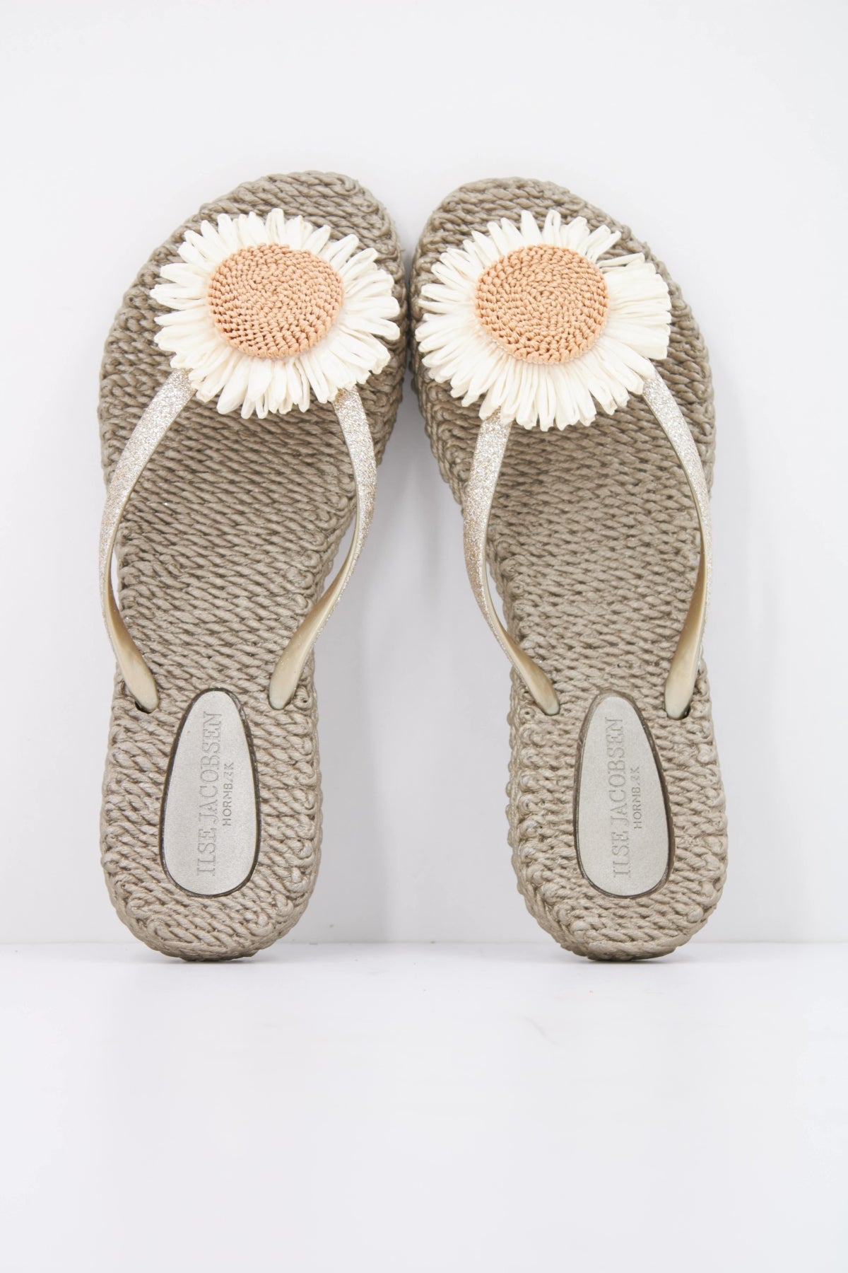 ILSE JACOBSEN CHEERFULF en color ORO (1)