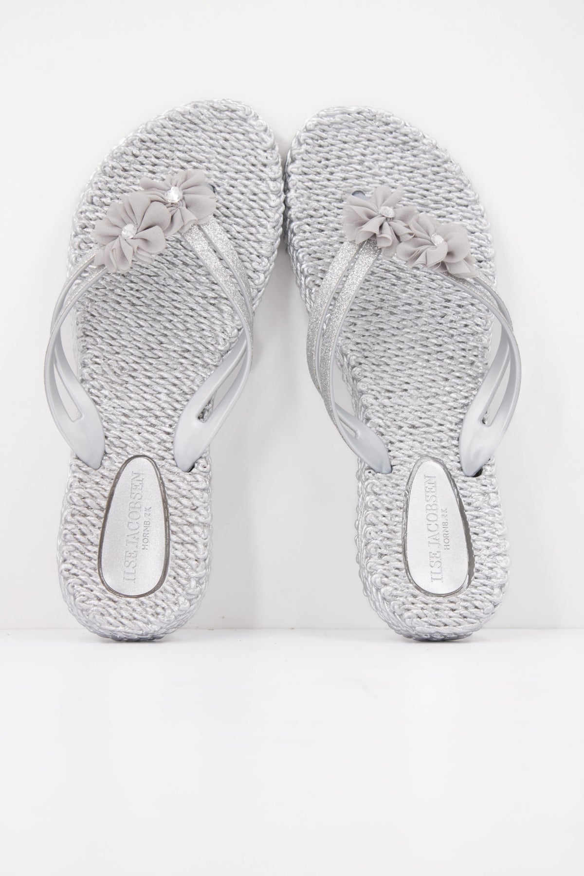 ILSE JACOBSEN CHEERFULF en color GRIS (1)