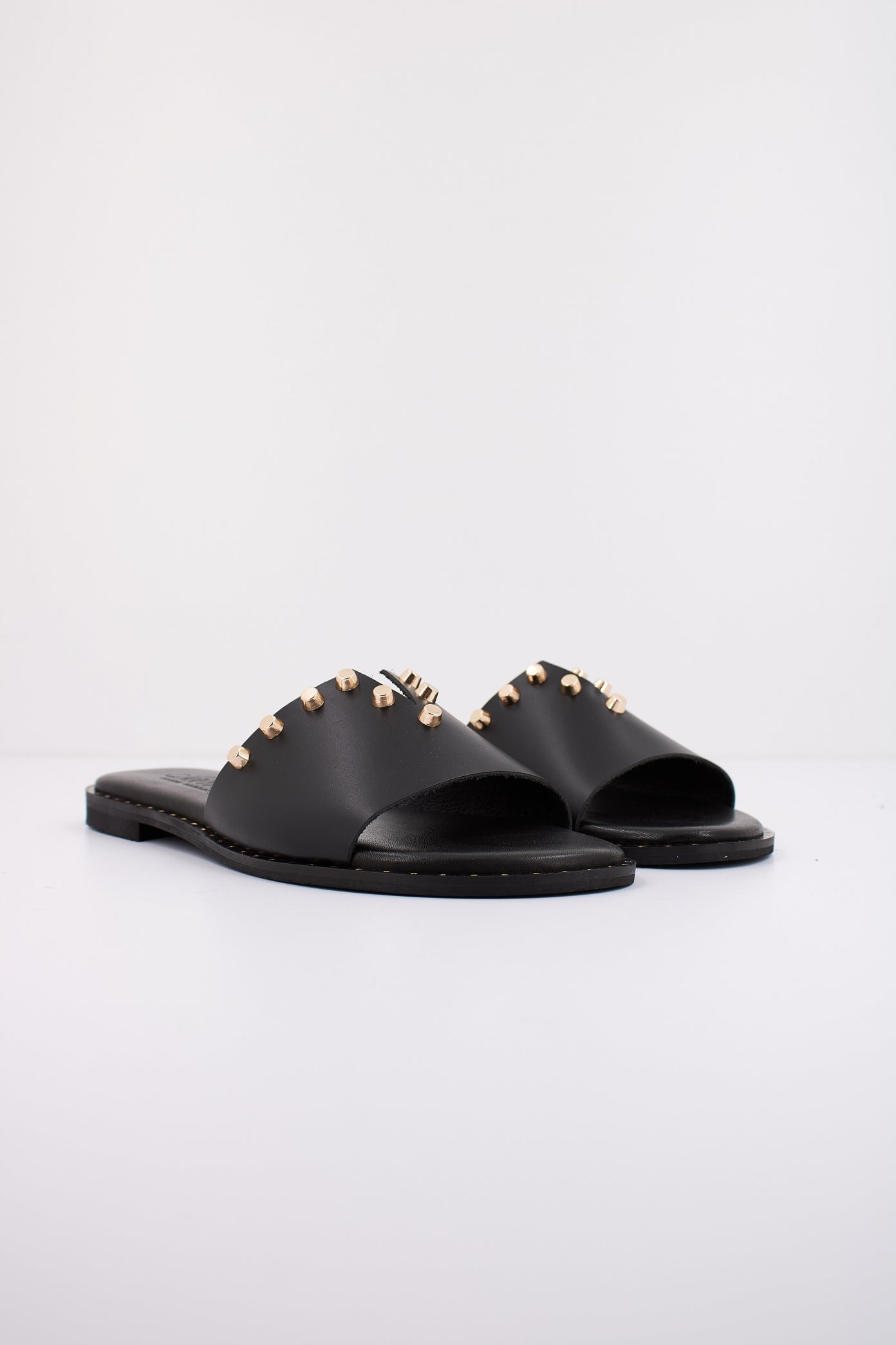 CARYATIS C en color NEGRO (2)