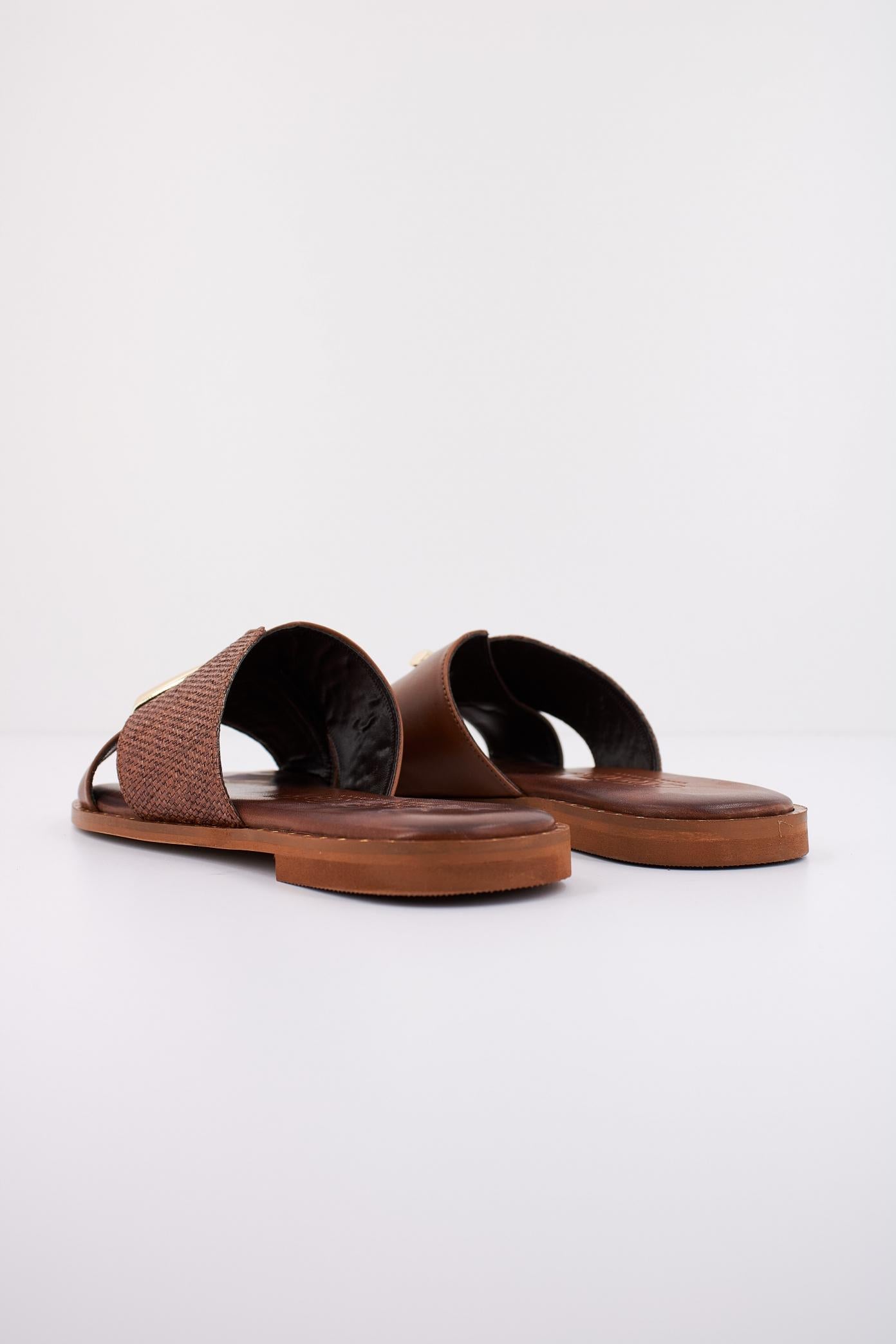 CARYATIS C en color MARRON (3)