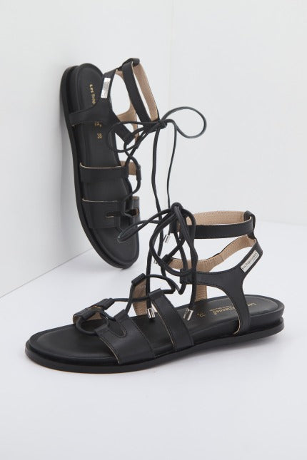 LES TROPEZIENNES CAMOMY en color NEGRO (1)
