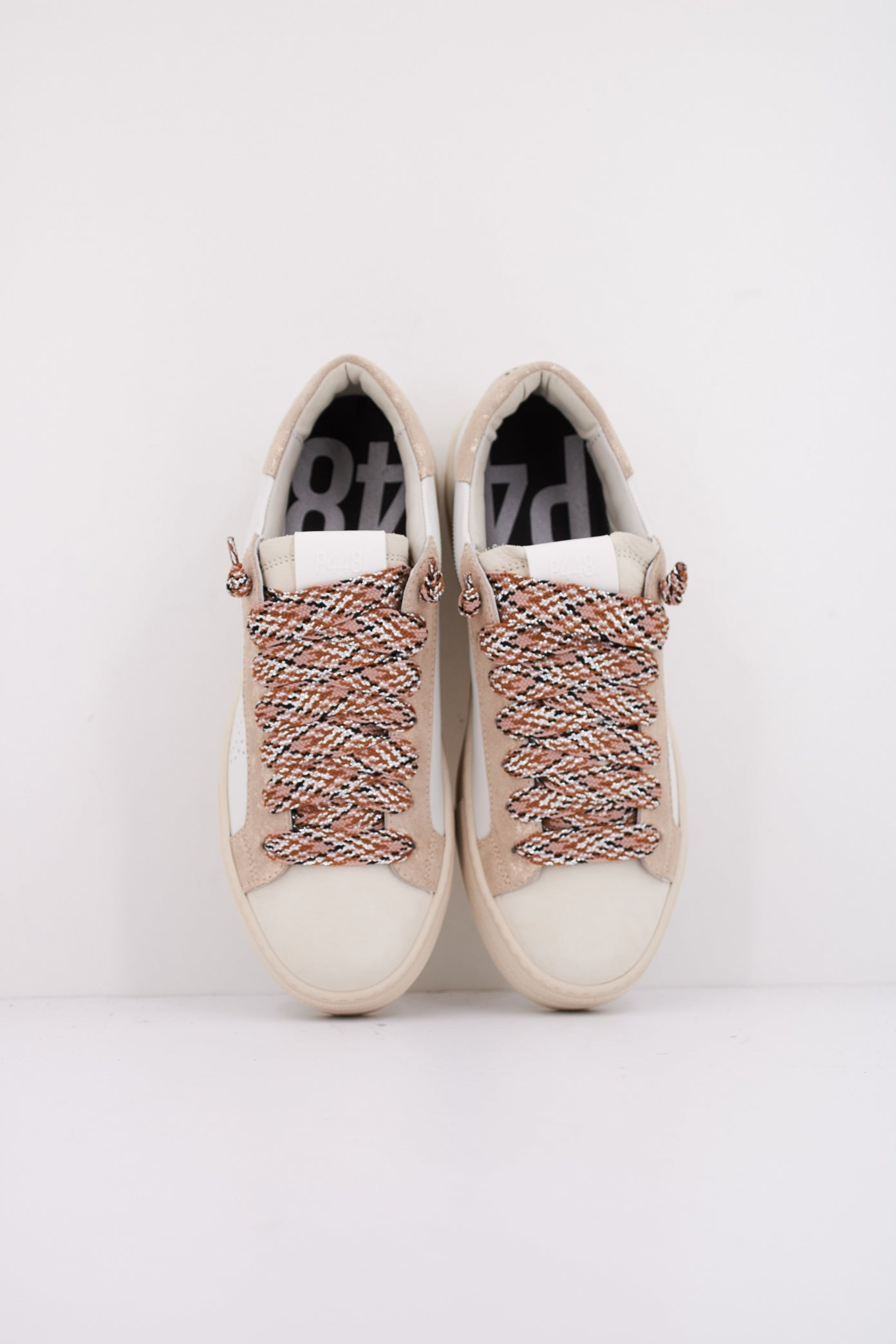 P THEA en color BLANCO (3)