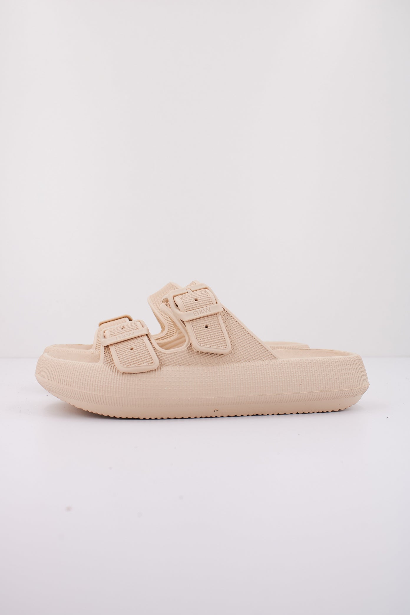 BREAK & WALK BJSH en color BEIS (1)