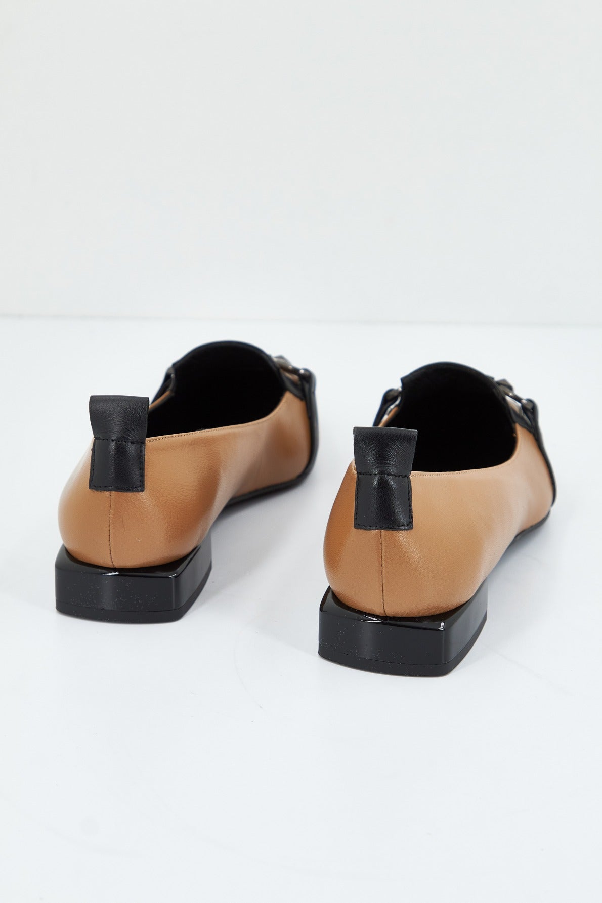 DIBIA en color MARRON CLARO (3)