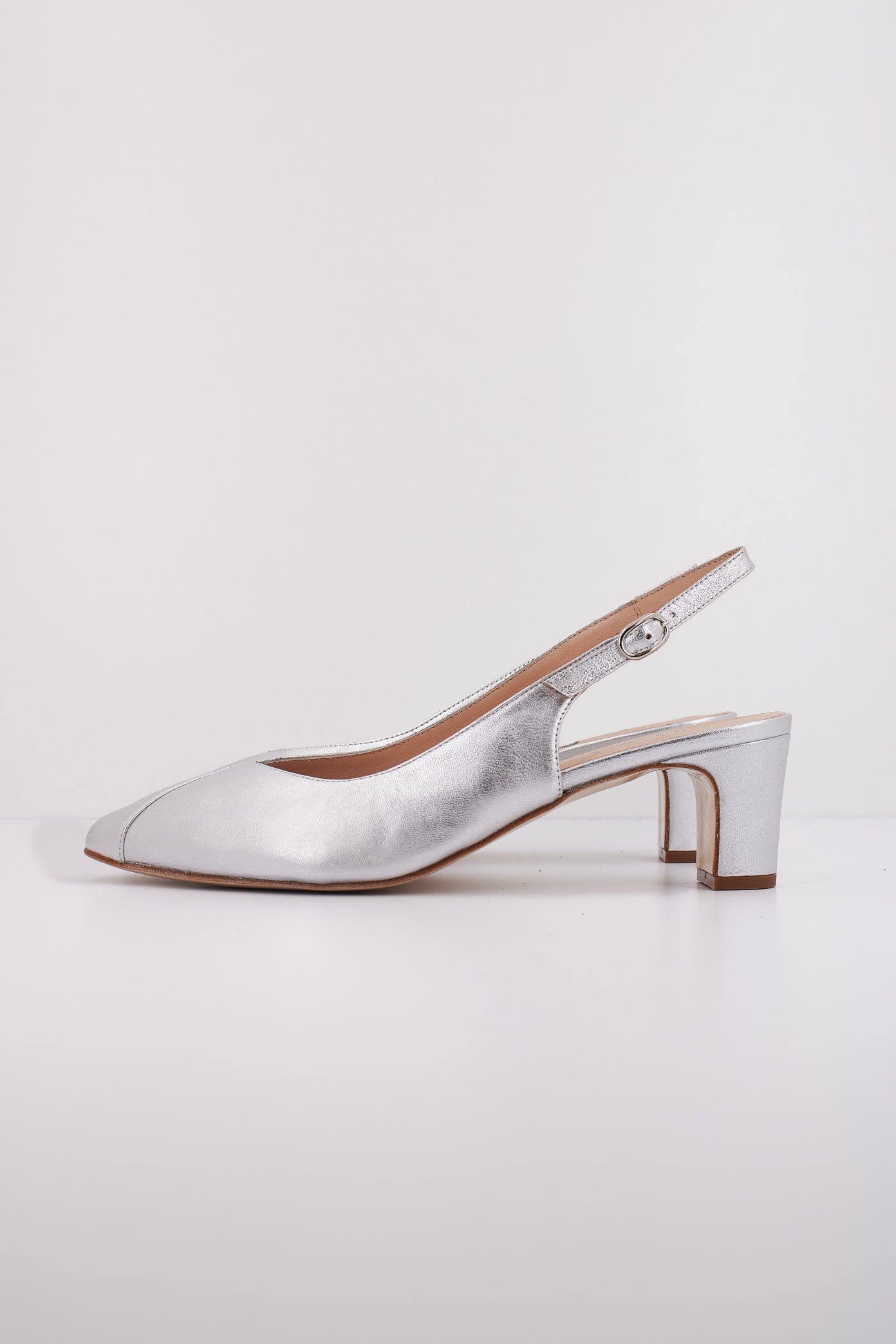 DIBIA D en color PLATA (1)