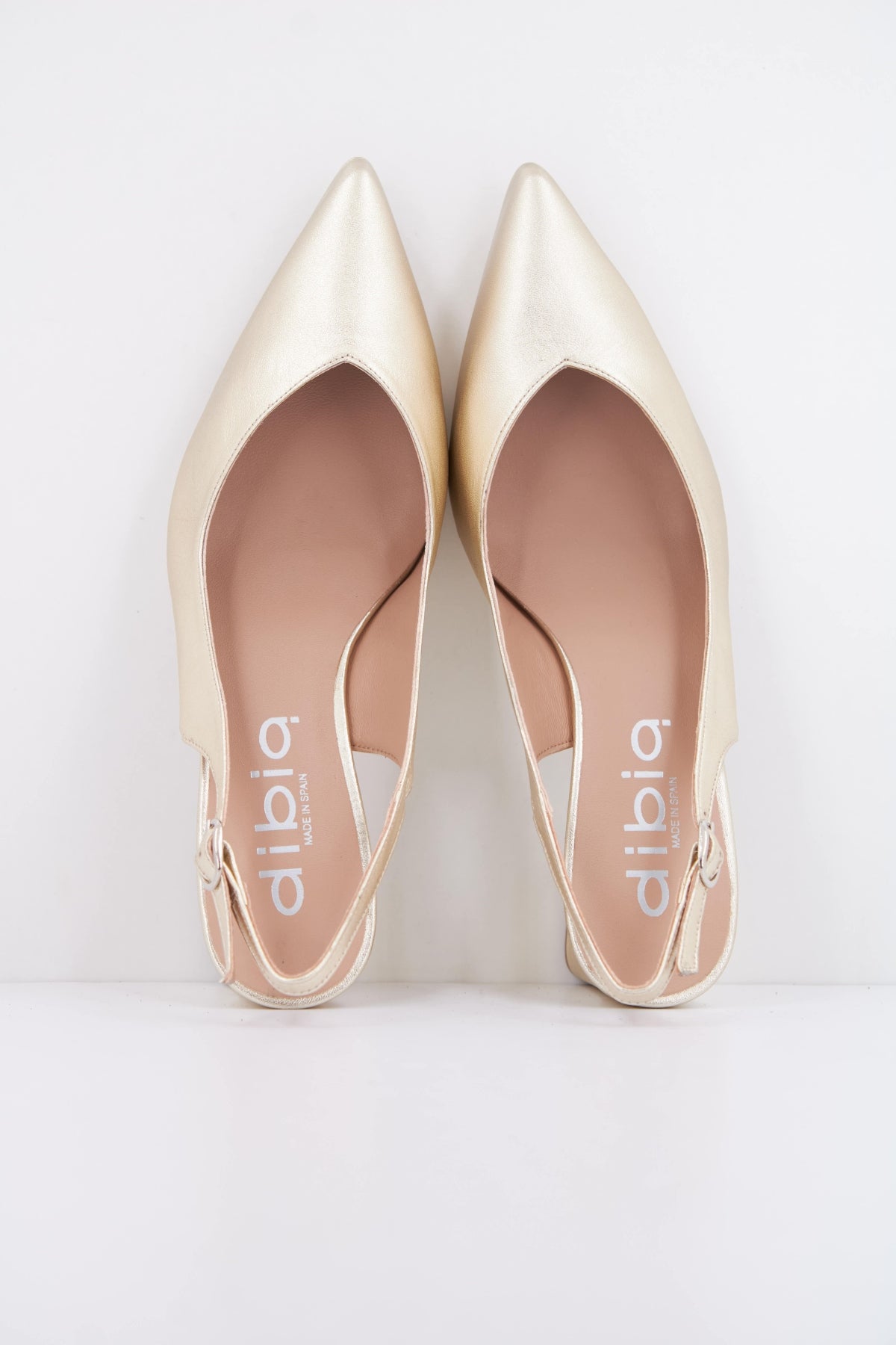DIBIA D en color ORO (3)