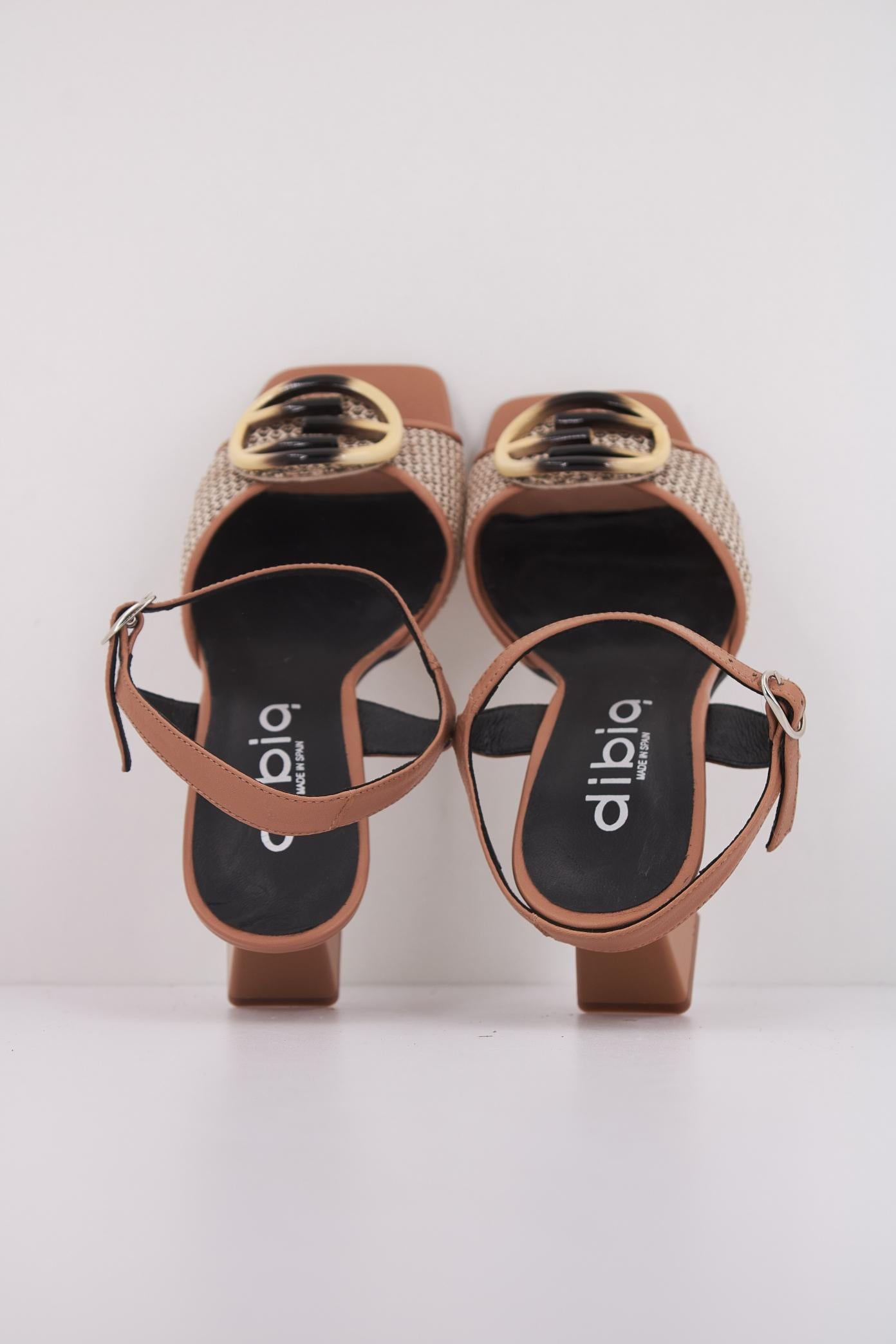 DIBIA D en color MARRON (3)