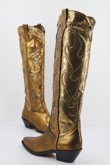 CURIOSITÈ C en color ORO (4)