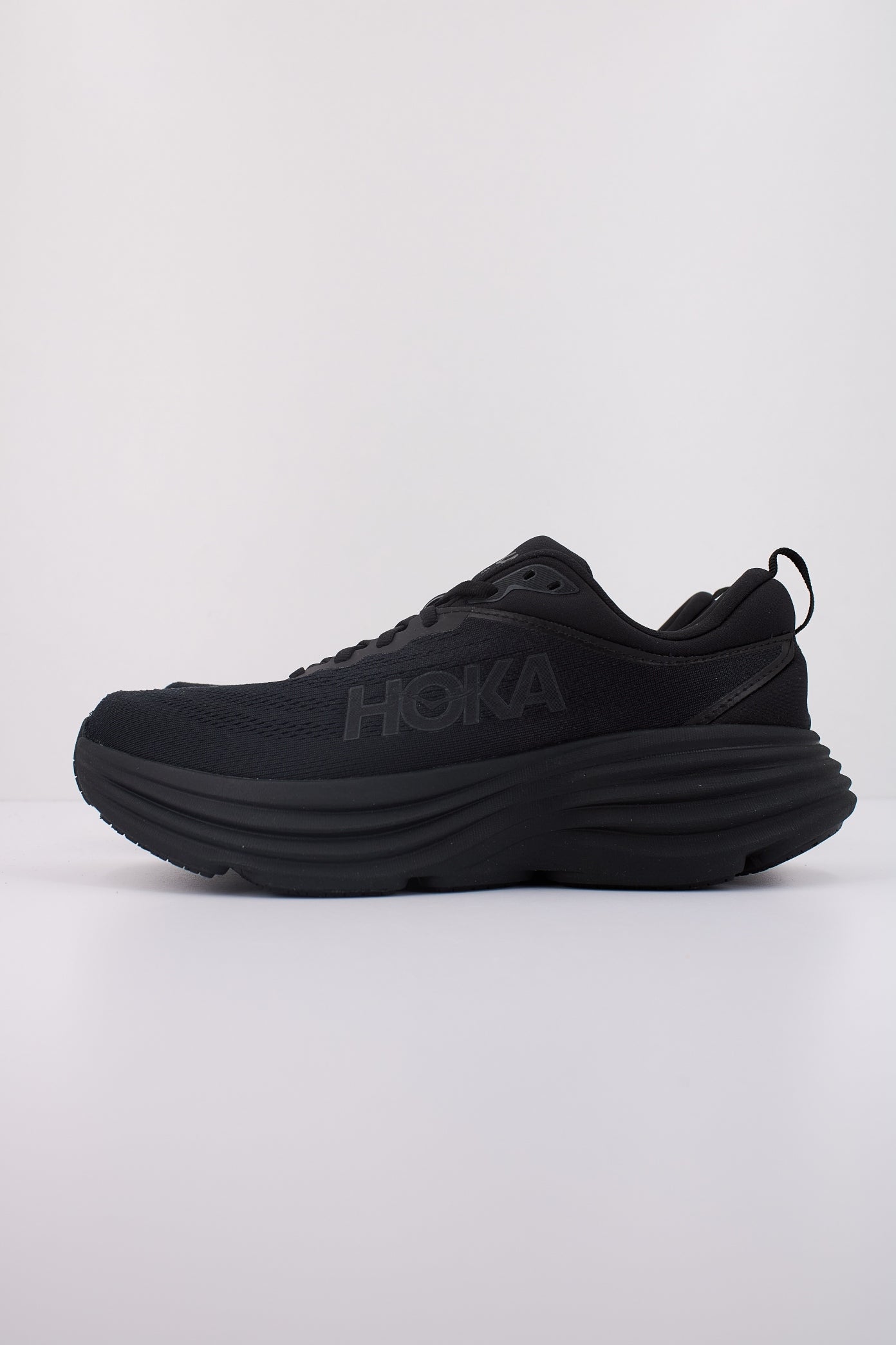 HOKA BONDI en color NEGRO (1)