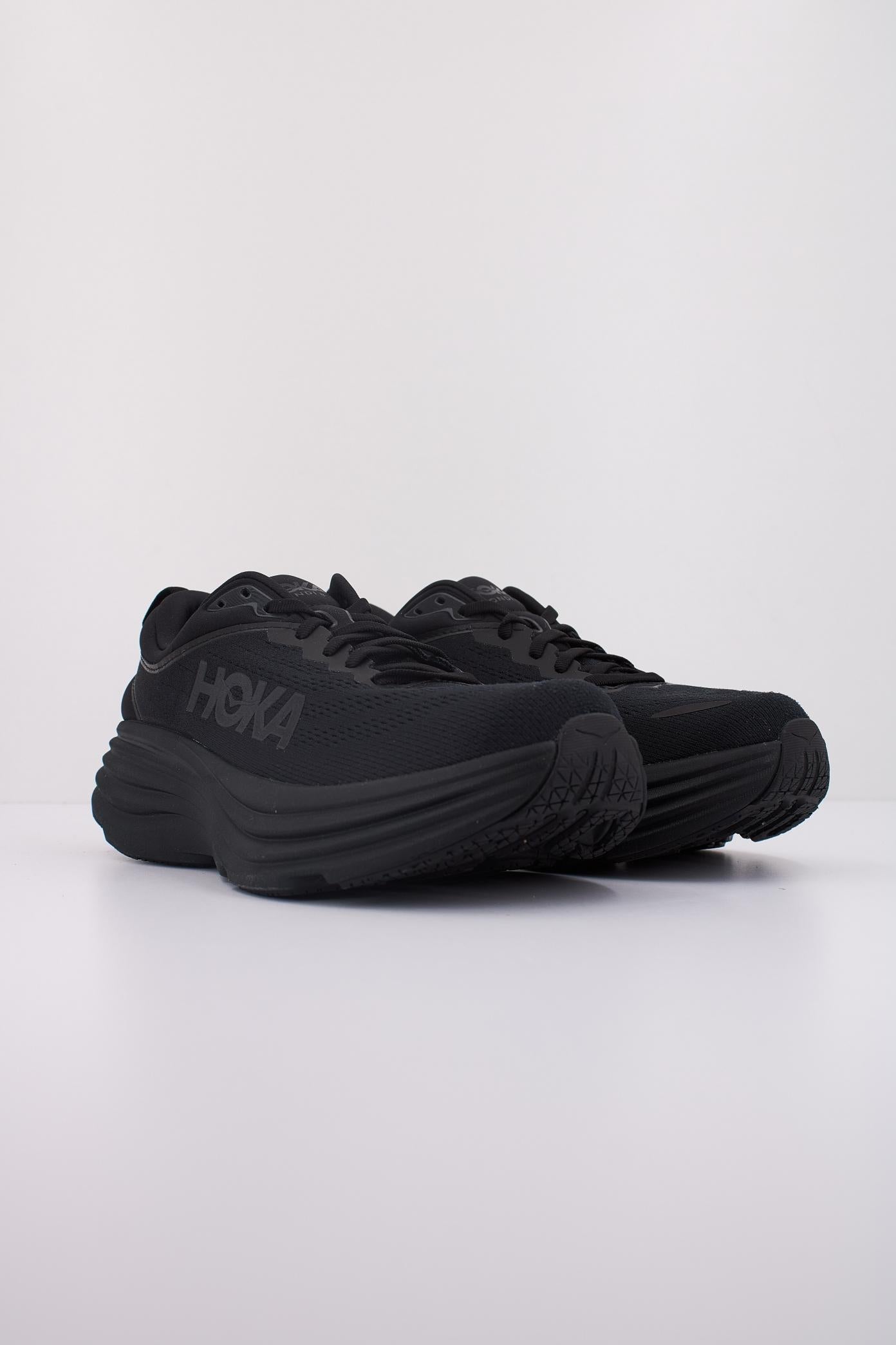 HOKA BONDI en color NEGRO (2)