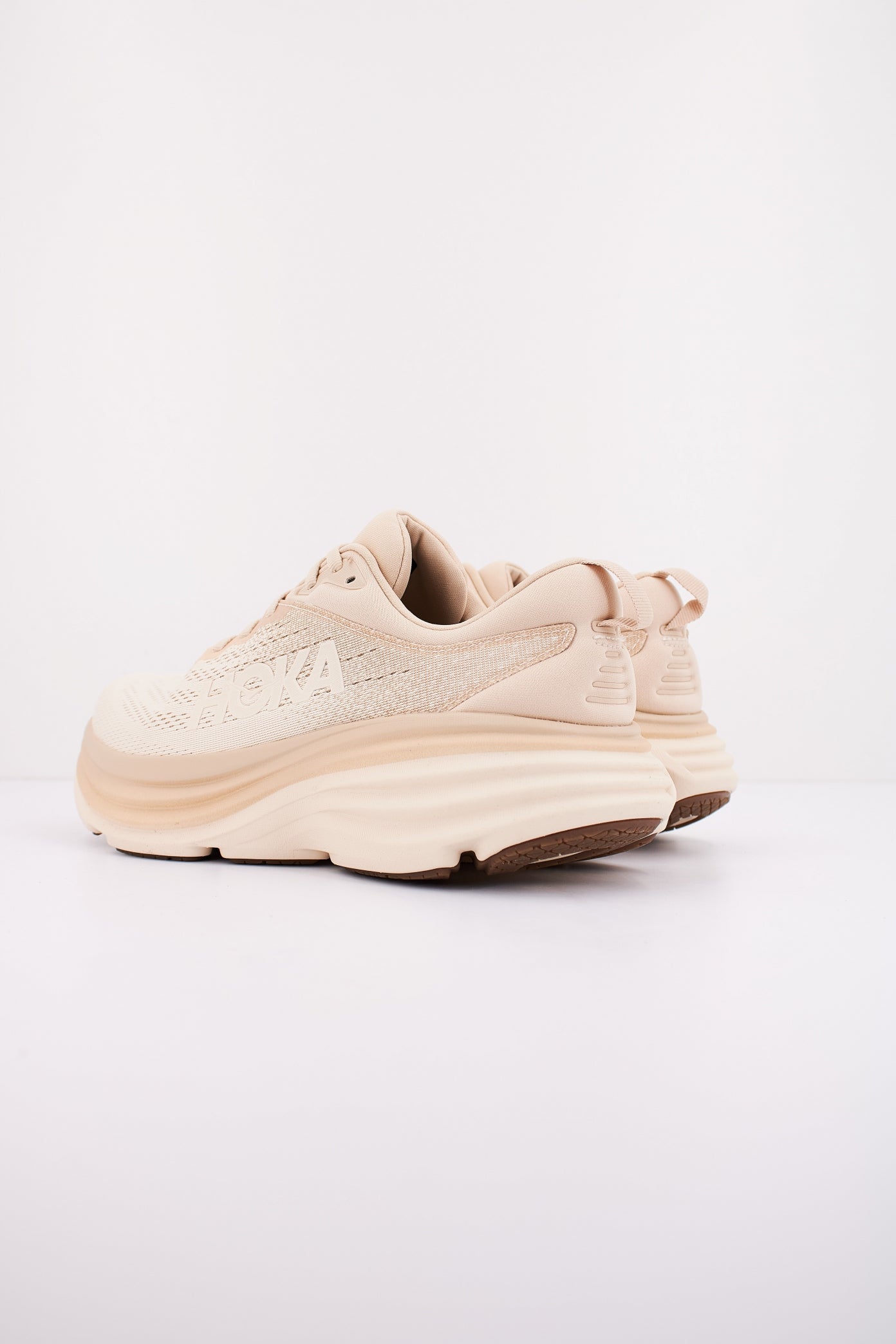 HOKA BONDI en color BEIS (3)