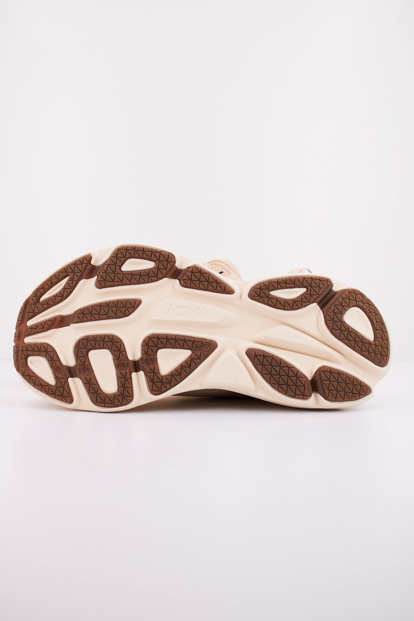 HOKA BONDI en color BEIS (4)