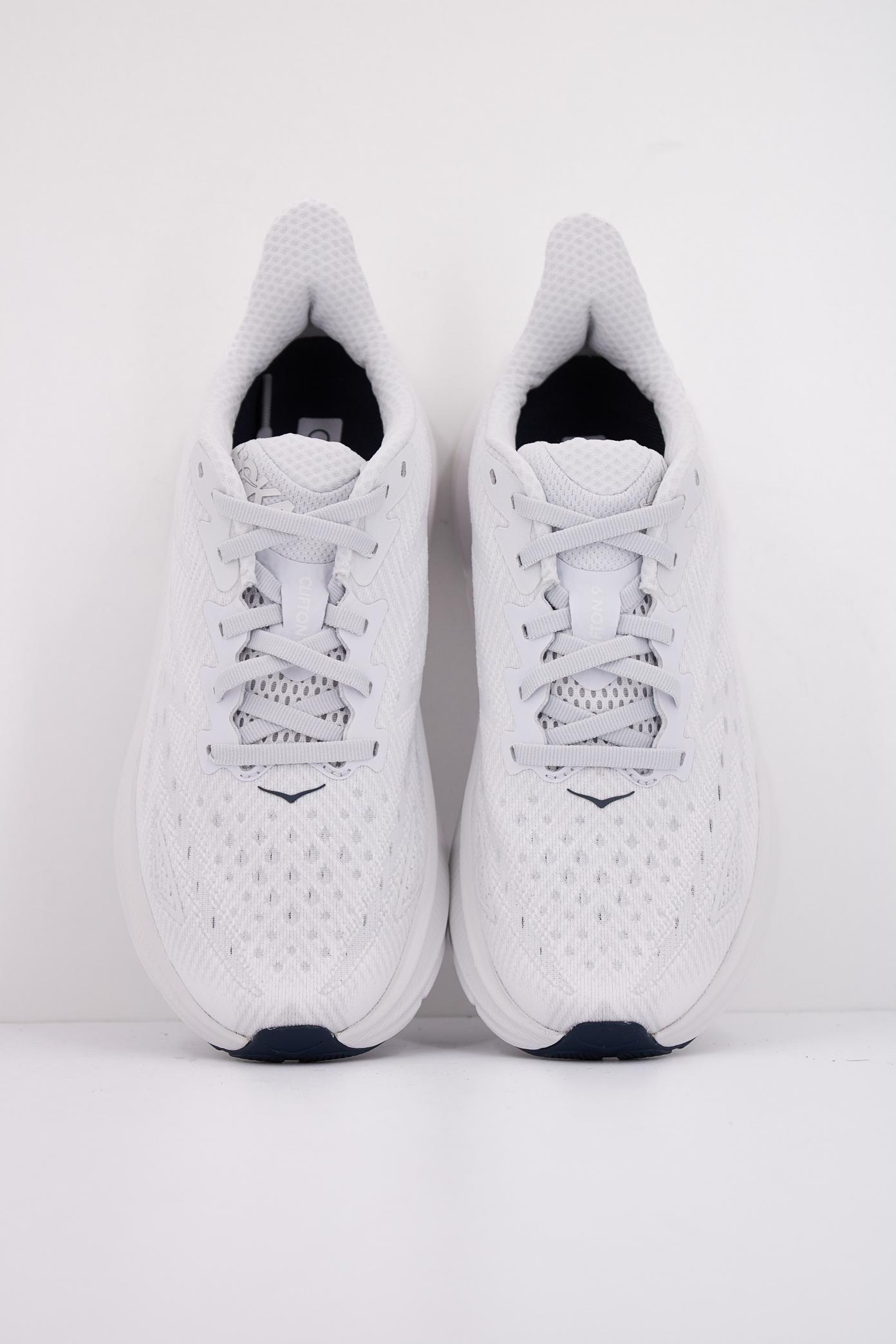 HOKA CLIFTON en color BLANCO (3)