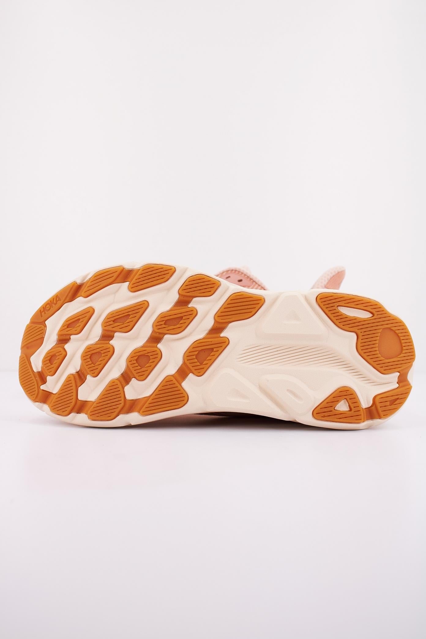 HOKA CLIFTON en color ROSA (4)