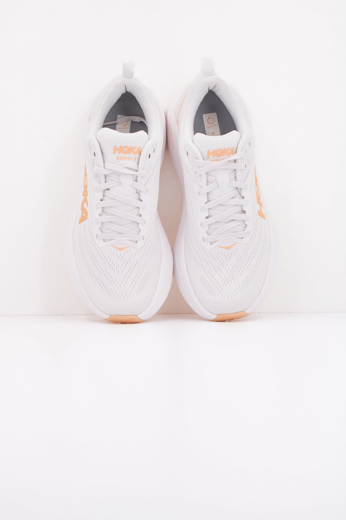 HOKA W BONDI en color BLANCO (3)