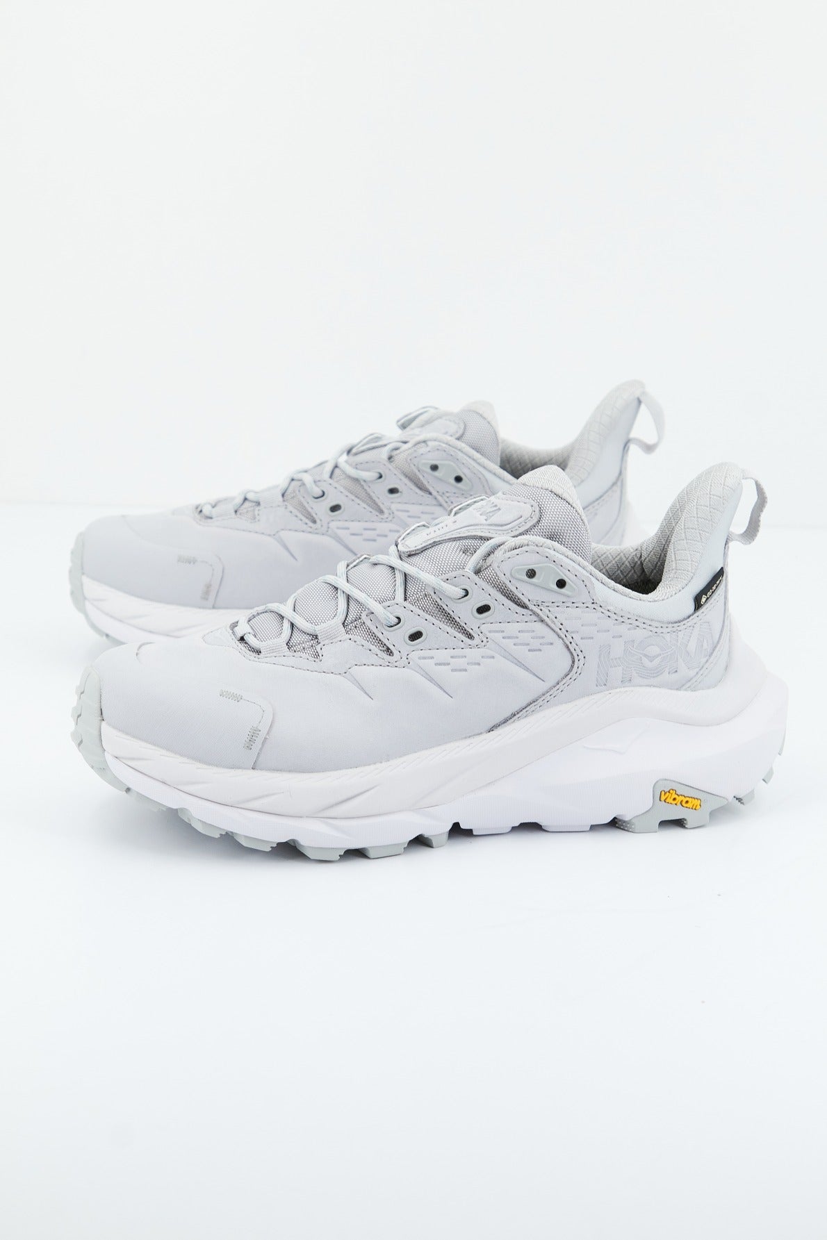 HOKA U KAHA LOW GTX en color GRIS (2)
