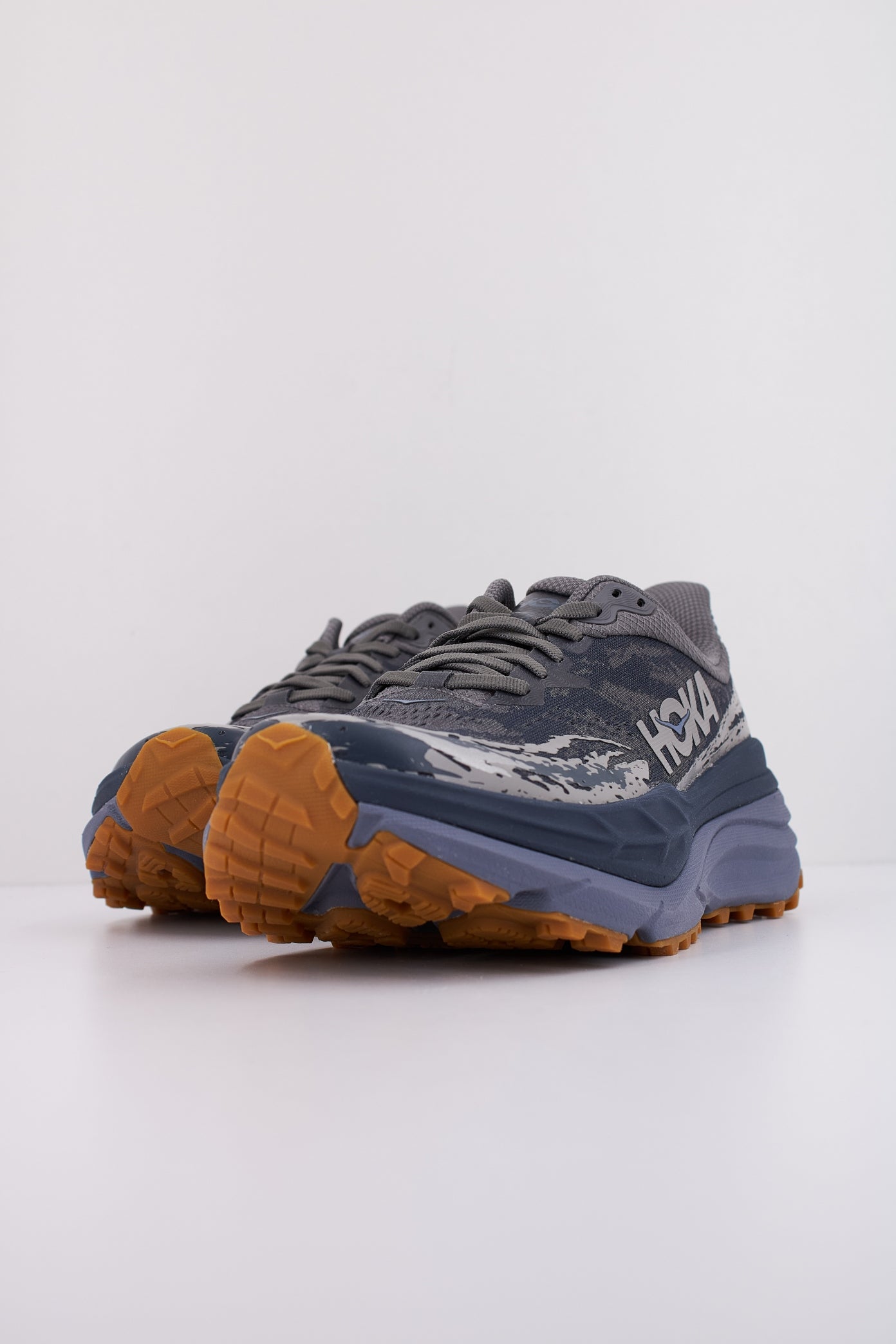 HOKA STINSON en color GRIS (2)