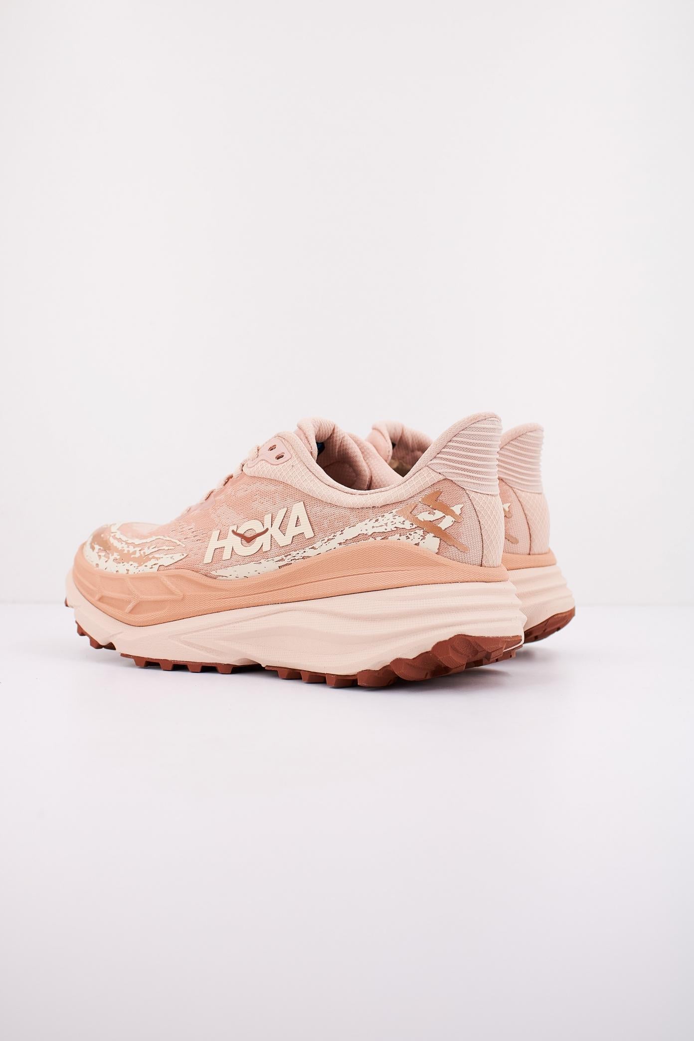 HOKA STINSON en color ROSA (3)