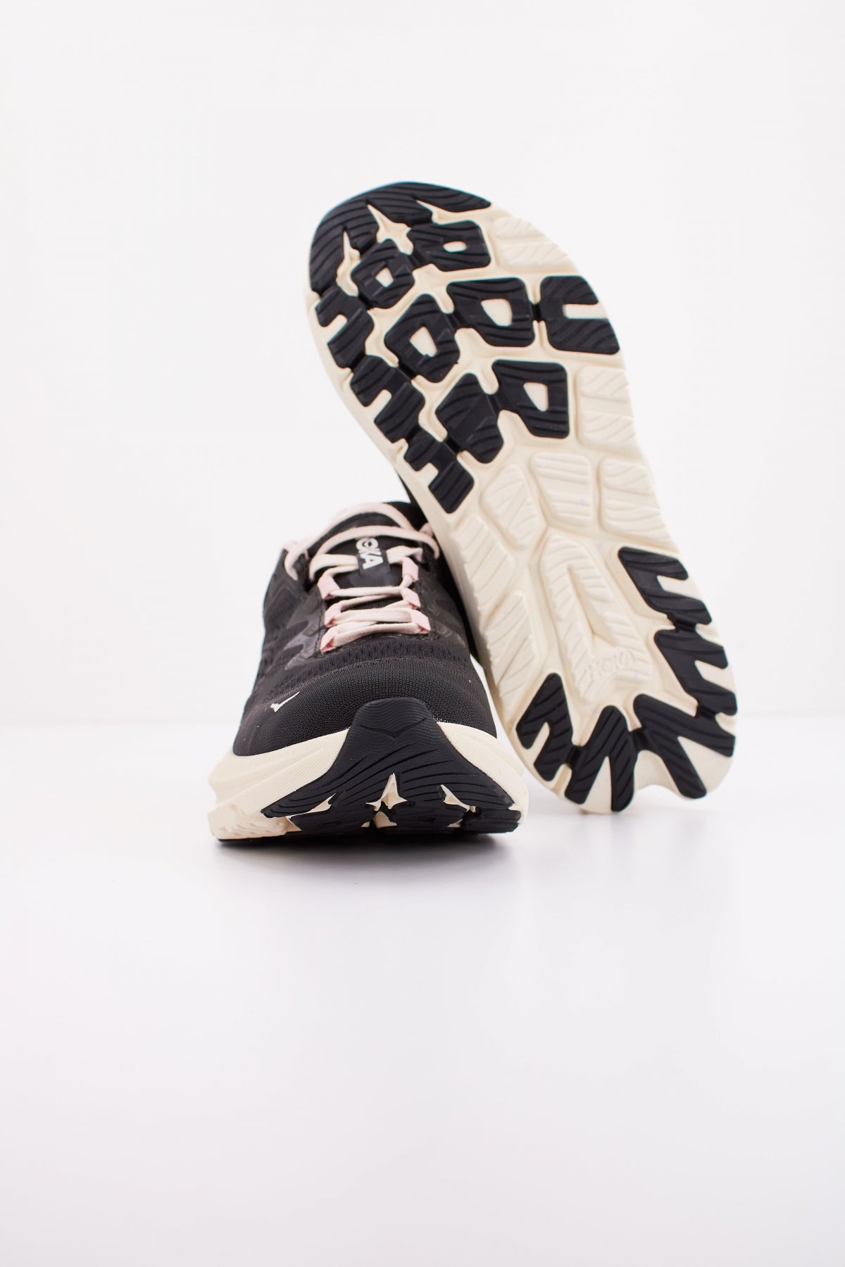 HOKA KAWANA en color NEGRO (5)