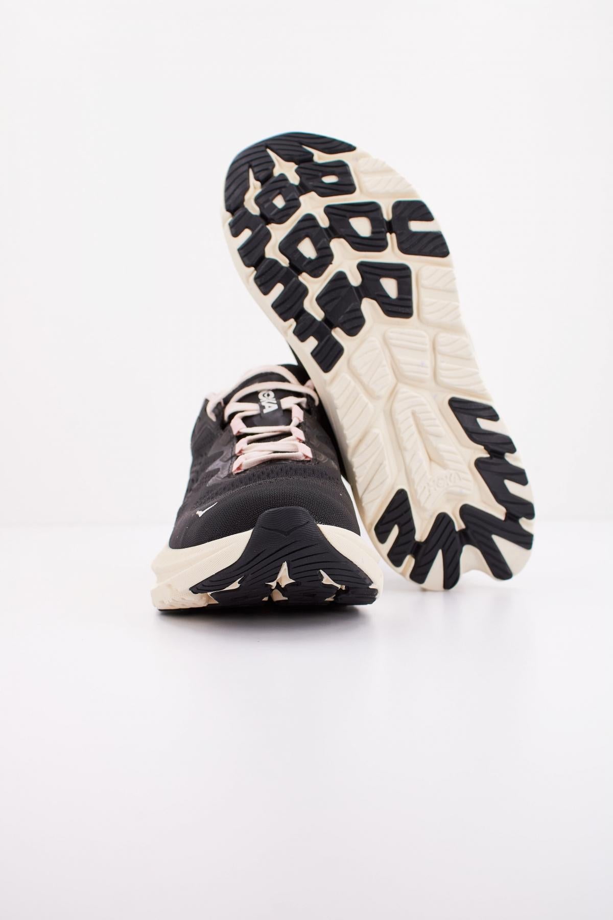 HOKA KAWANA en color NEGRO (5)