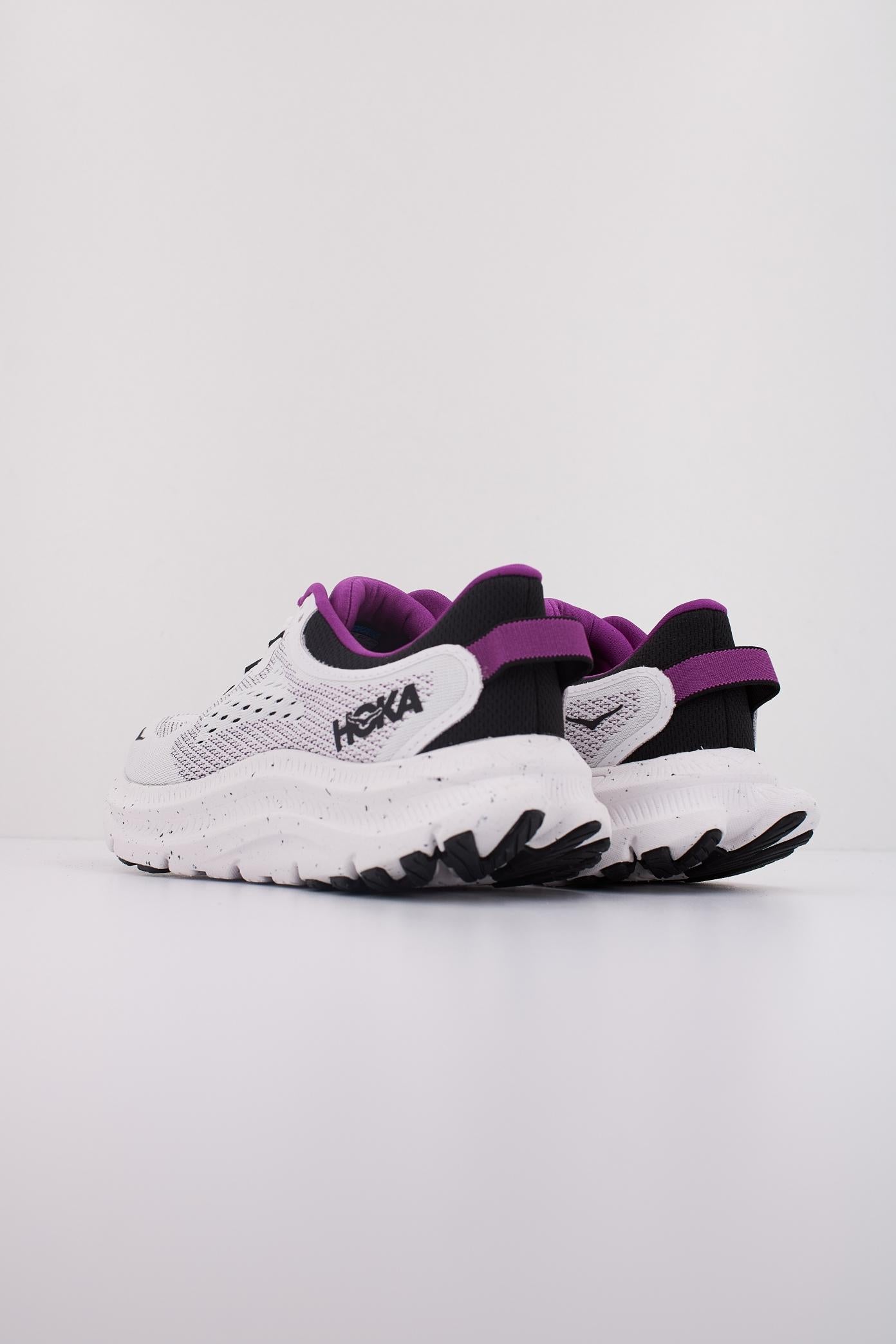 HOKA KAWANA en color BLANCO (4)