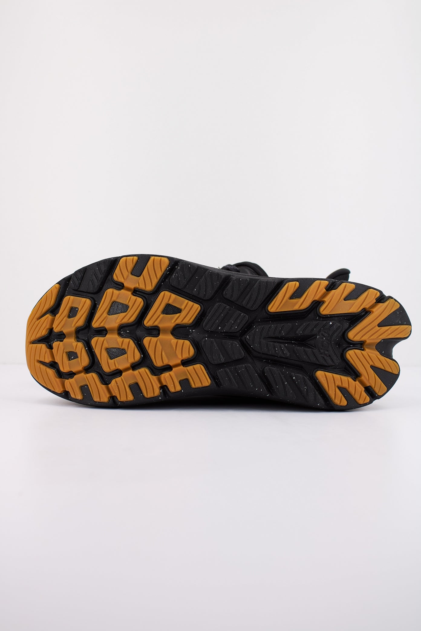 HOKA KAWANA en color NEGRO (4)