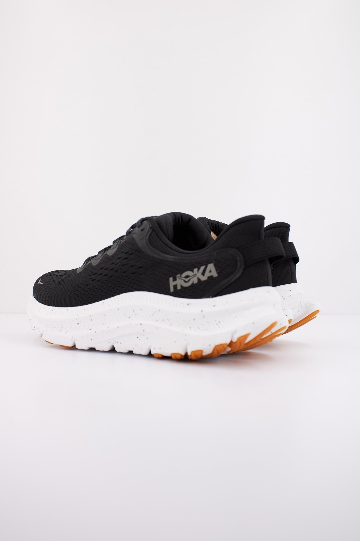 HOKA KAWANA en color NEGRO (3)