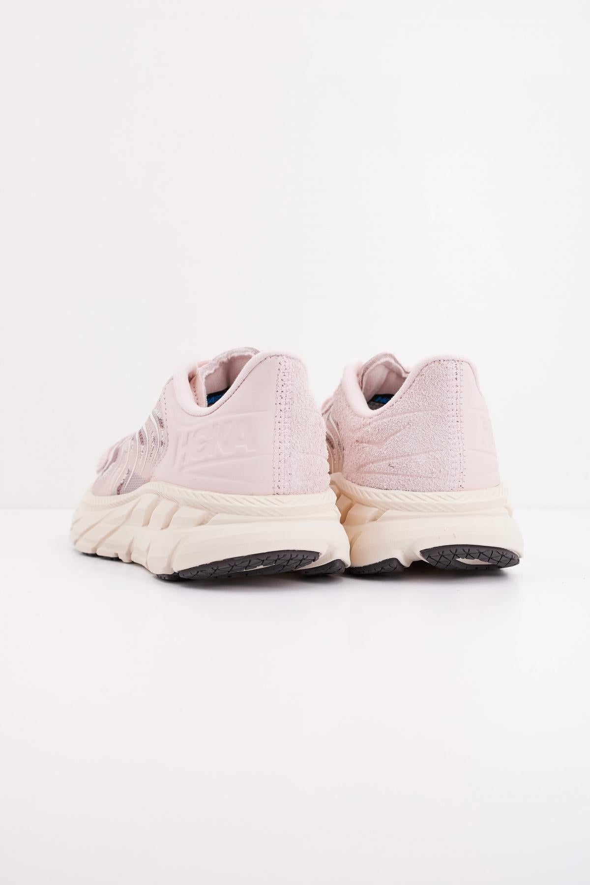 HOKA CLIFTON LS en color ROSA (4)
