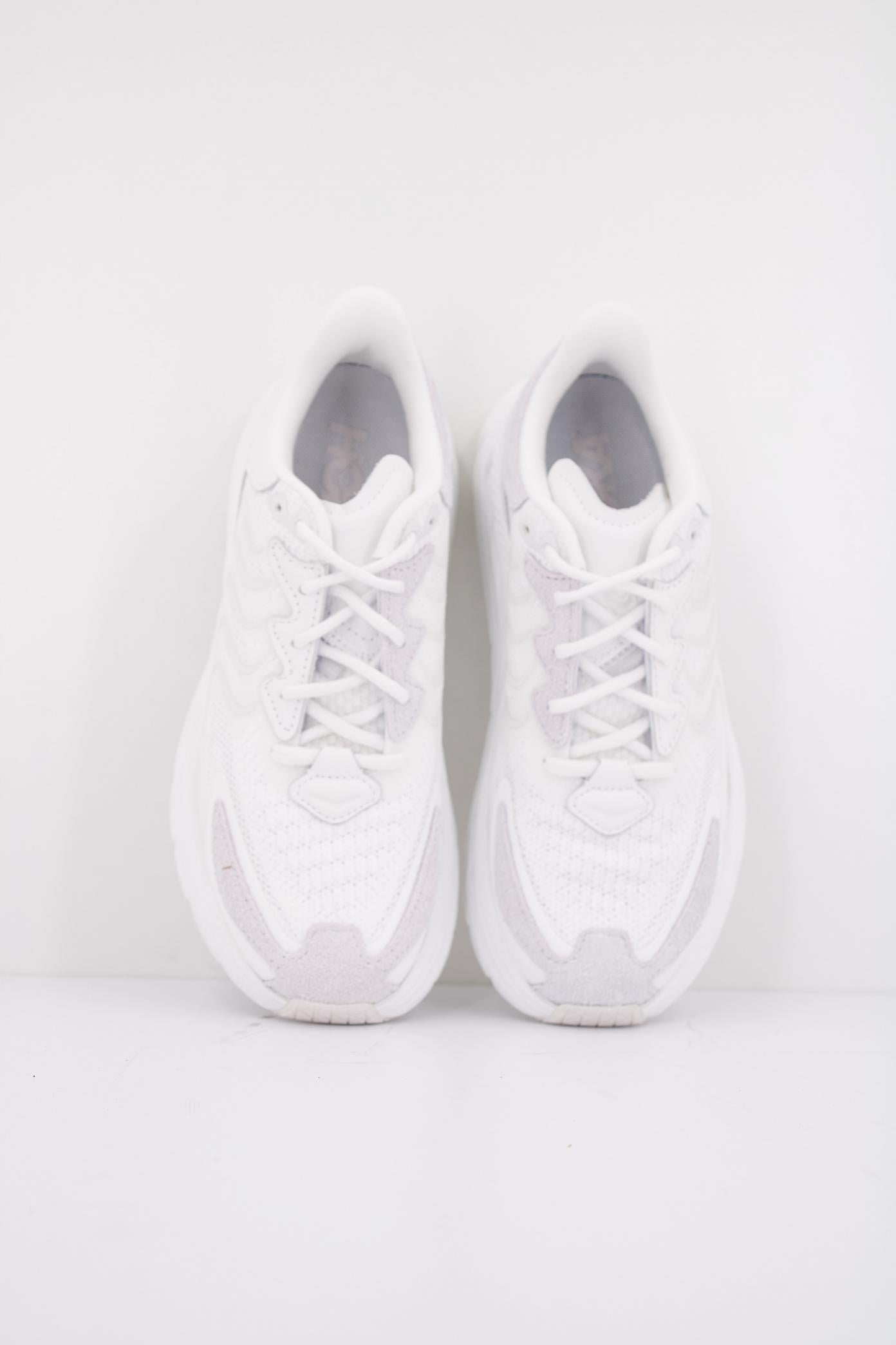HOKA U CLIFTON LS en color BLANCO (3)
