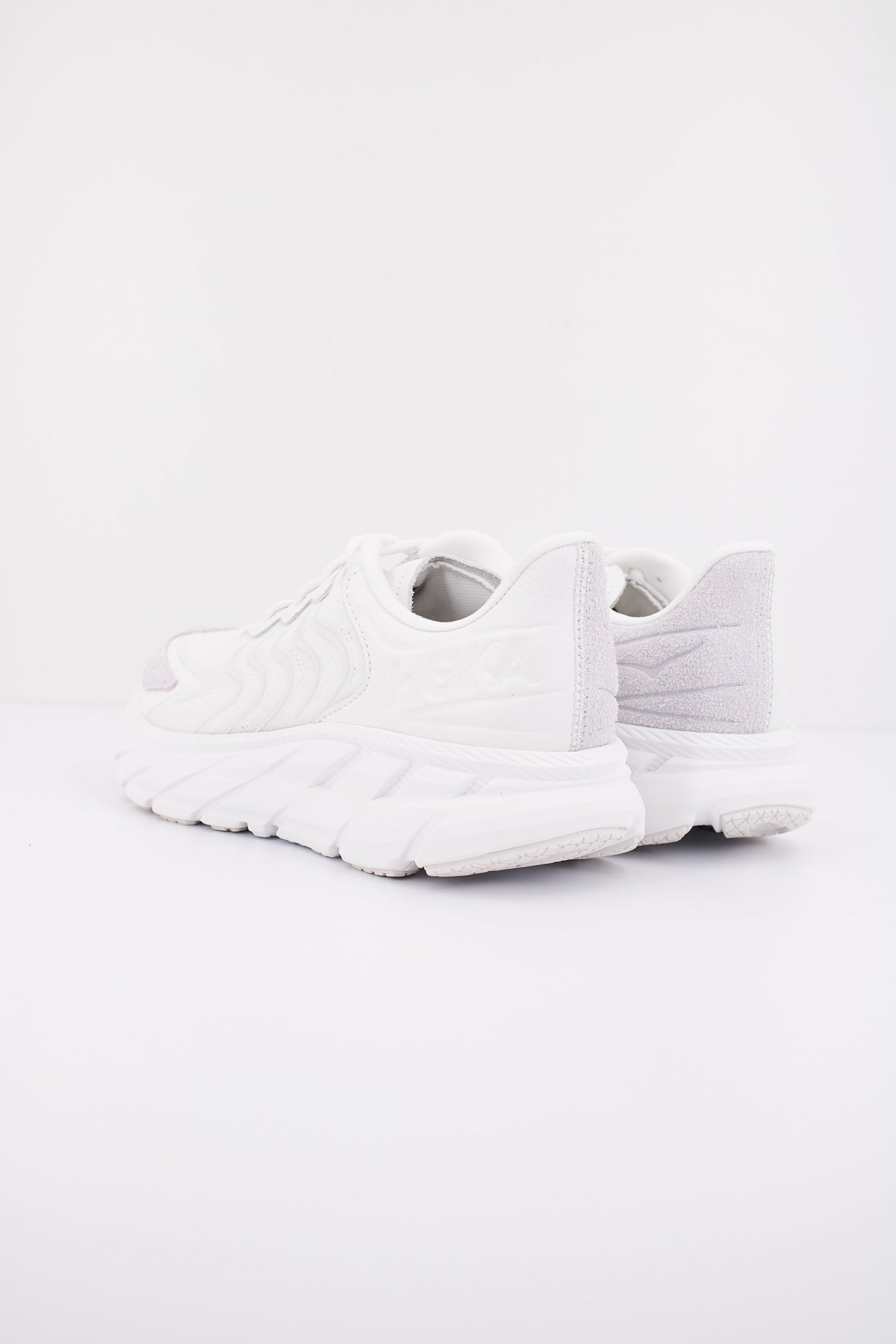 HOKA U CLIFTON LS en color BLANCO (4)