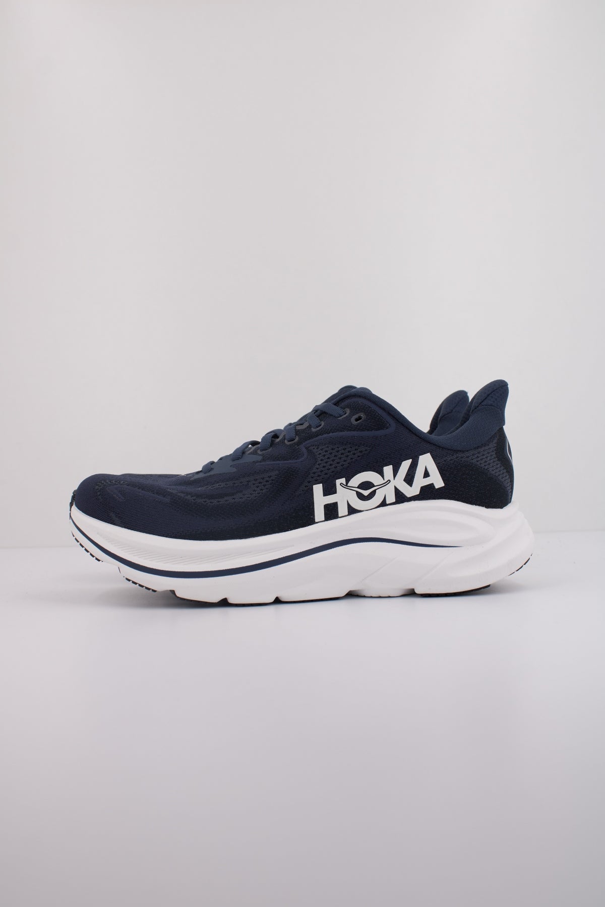 HOKA CLIFTON en color AZUL (1)