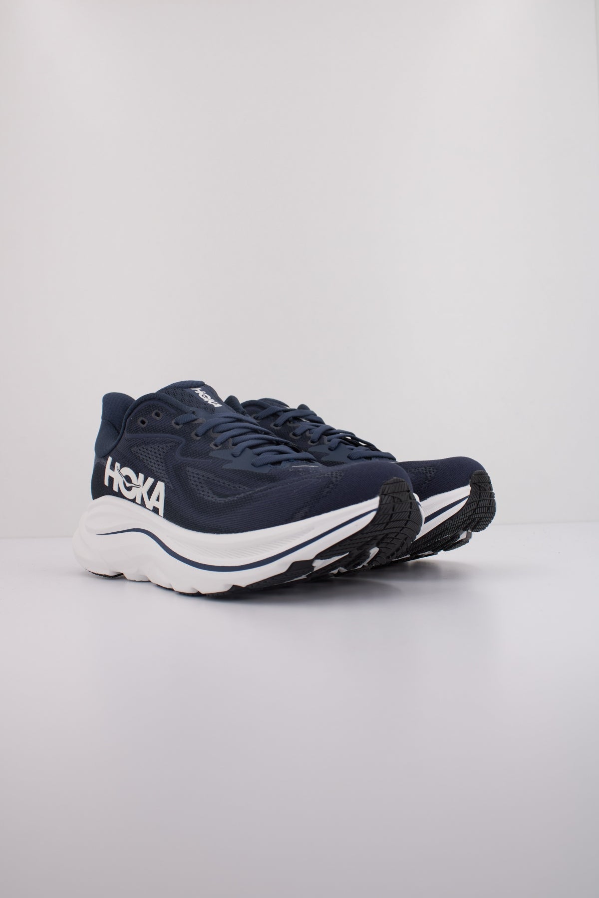 HOKA CLIFTON en color AZUL (2)