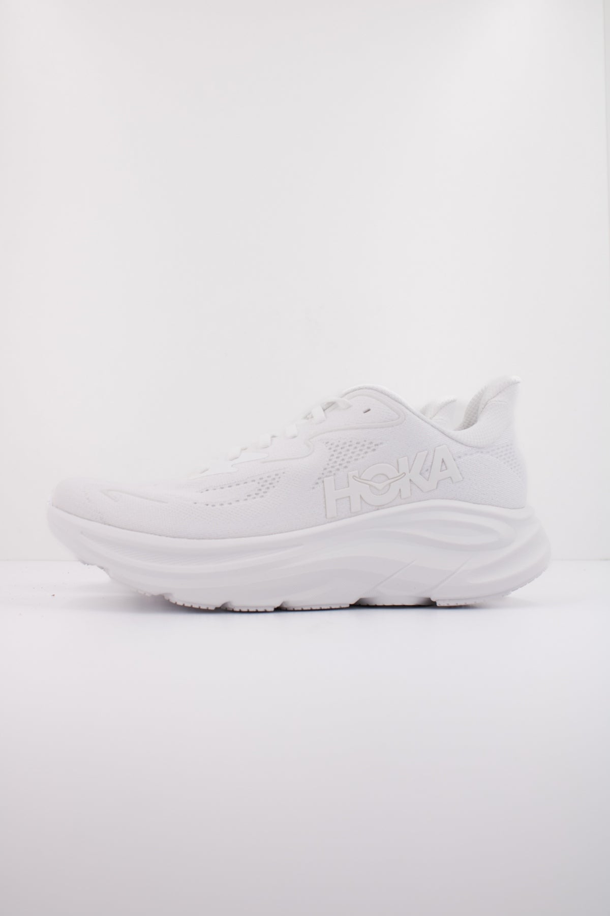 HOKA CLIFTON en color BLANCO (1)