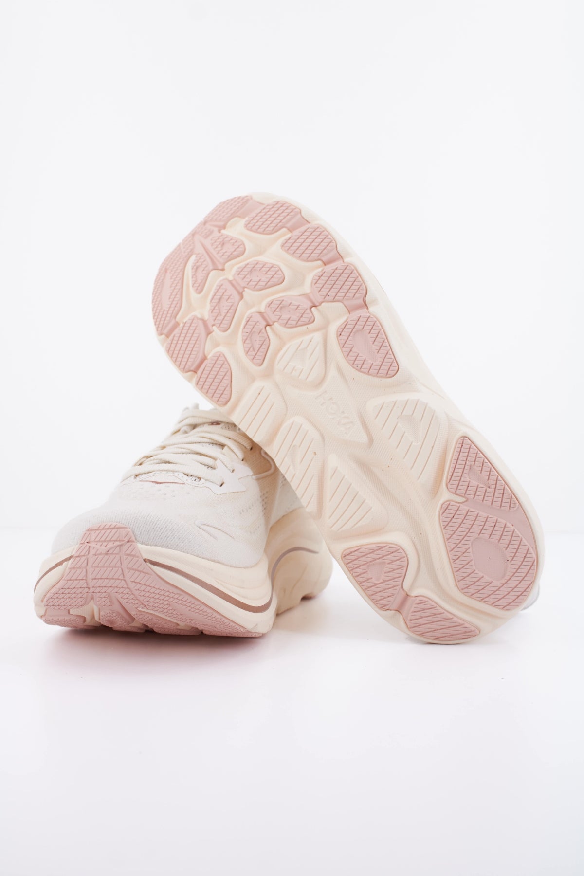 HOKA W CLIFTON en color BLANCO (5)